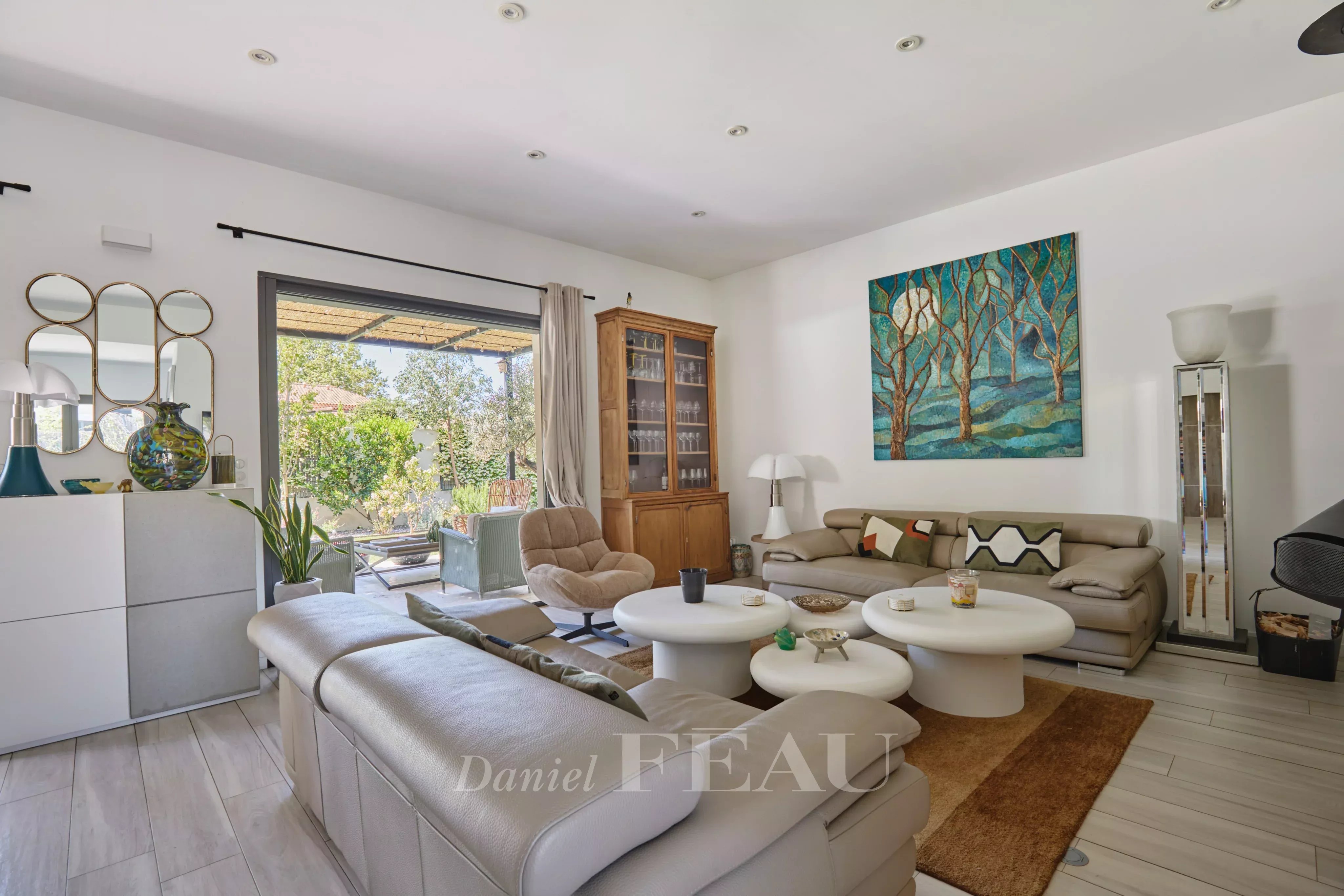 Sale House Paradou