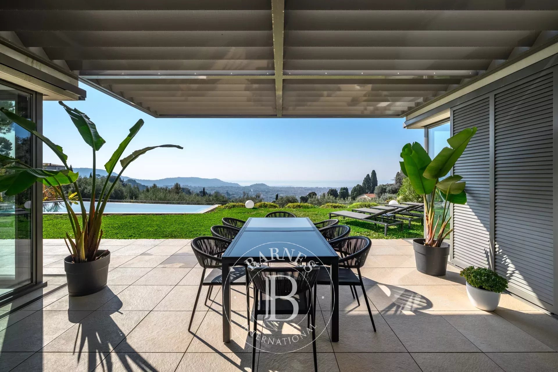 NICE GAIRAUT – VILLA CONTEMPORAINE VUE MER PANORAMIQUE