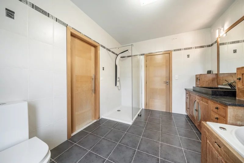 Sale House Ferrières