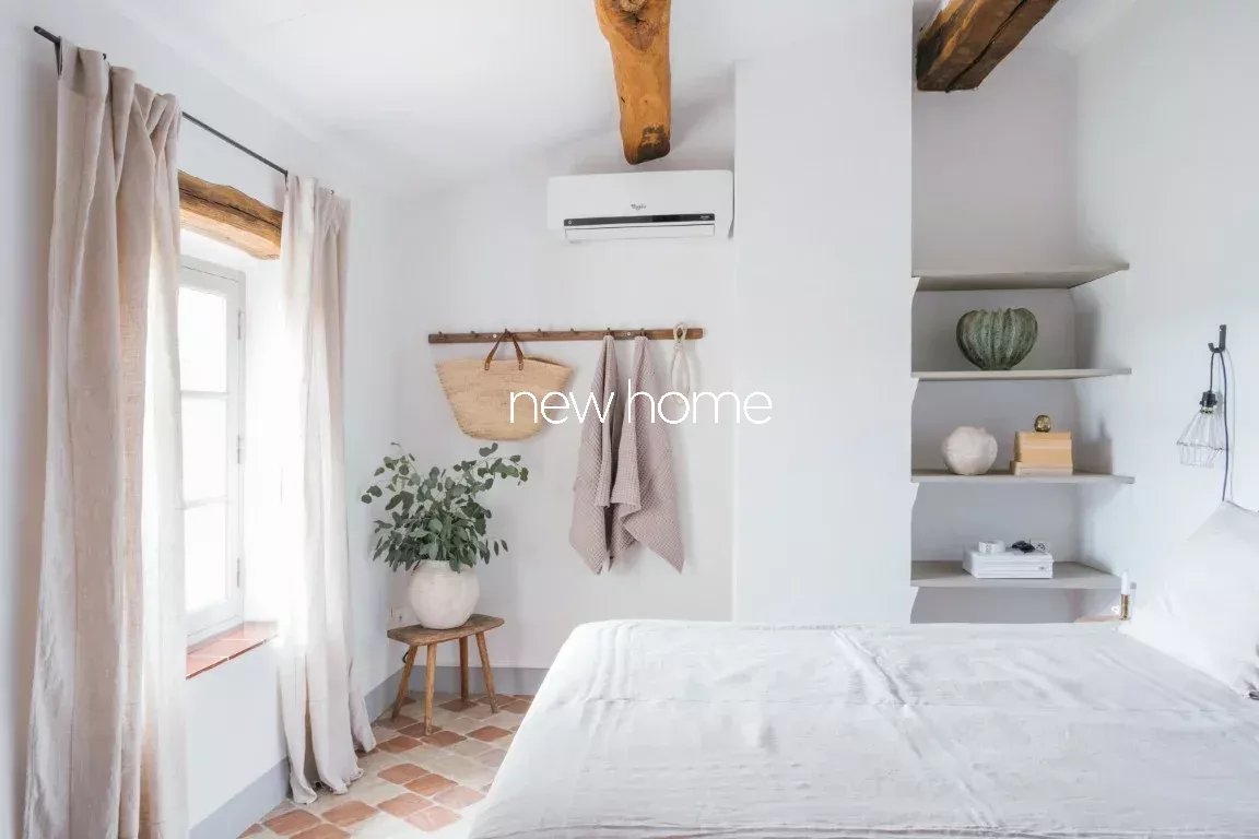 Ancienne ferme de 1850 avec vue panoramique à Tanneron! Un véritable rêve provençal