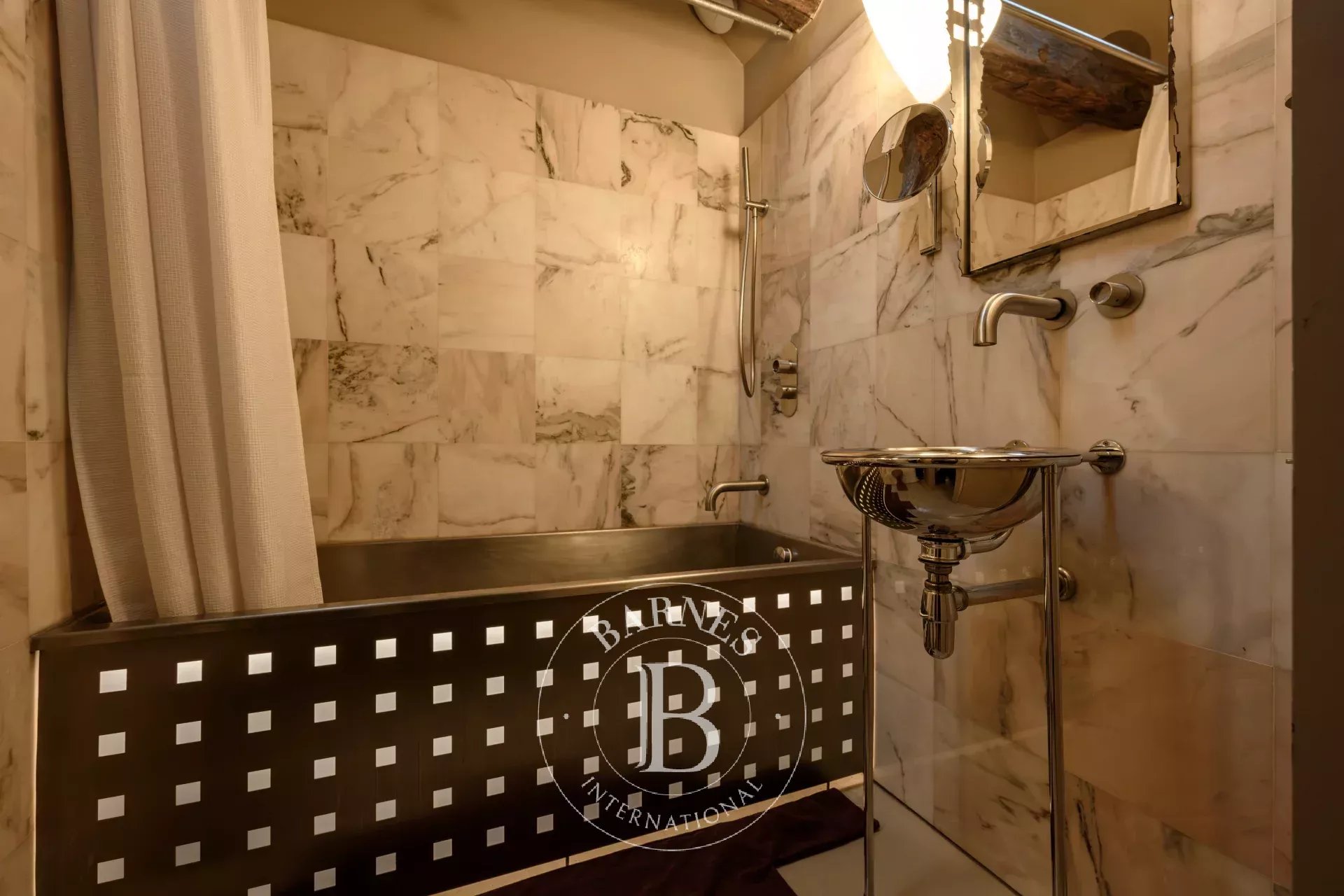 Daire Paris 3ème - picture 15