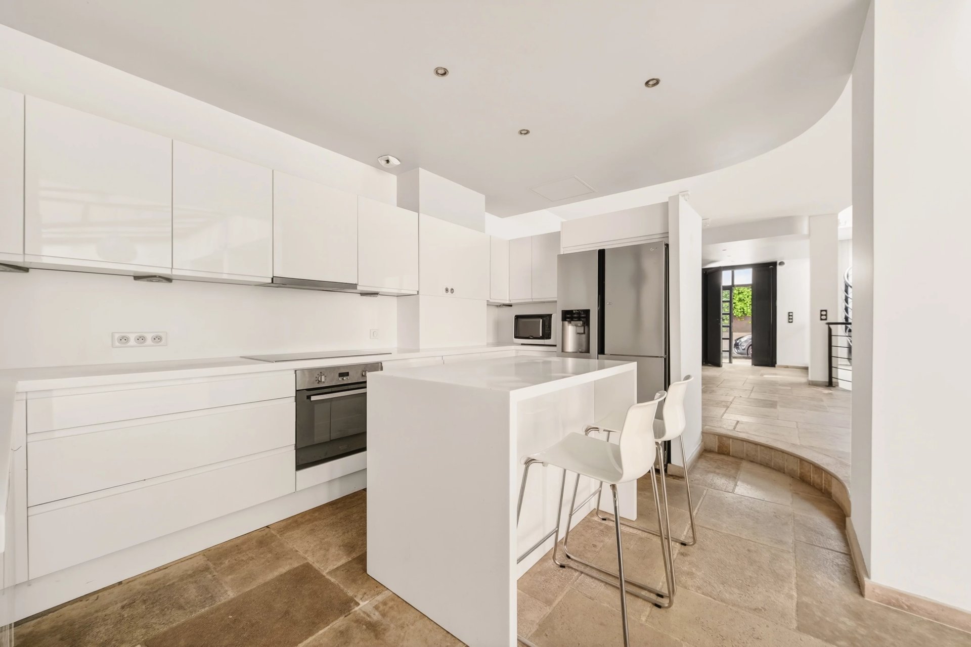 4 Bedroom Villa/Townhouse's Image 9