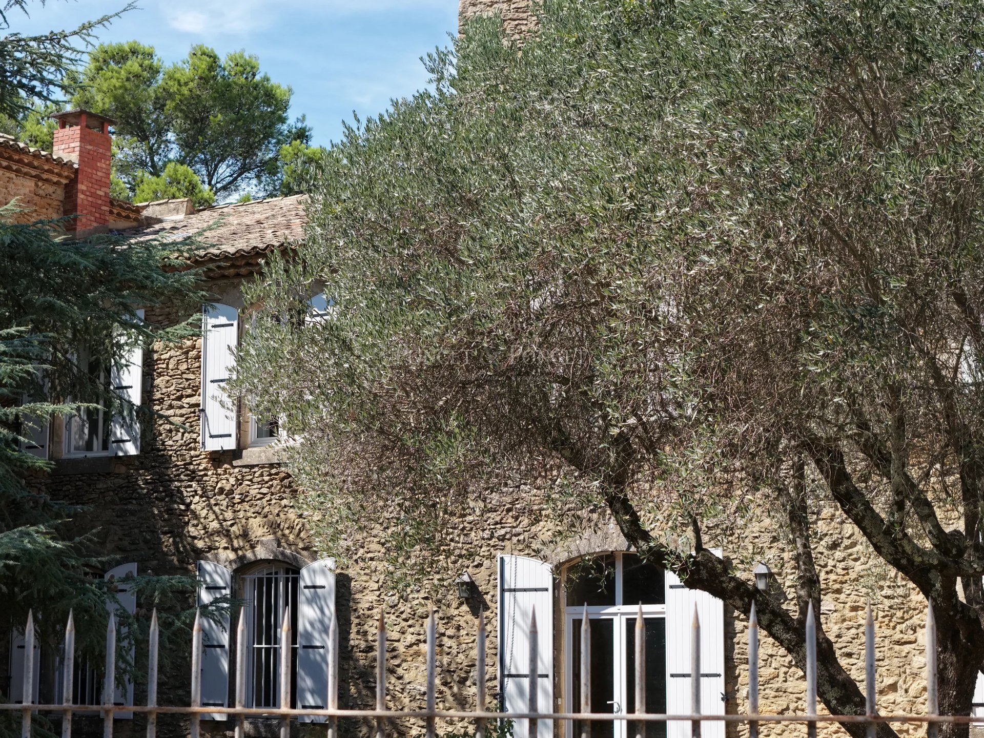 9 Bedroom Chateau's Image 3
