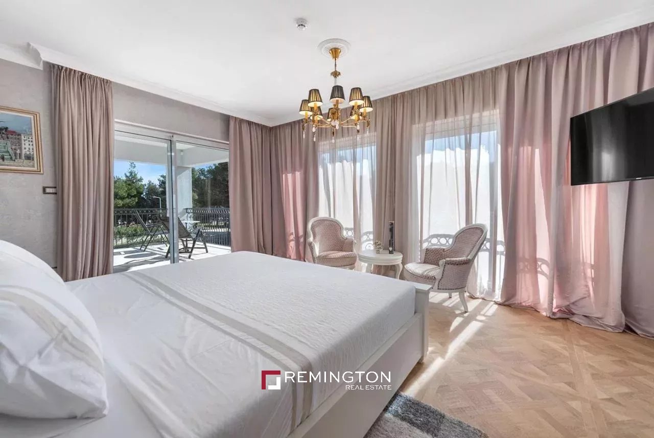 5 Bedroom Villa/Townhouse's Image 19
