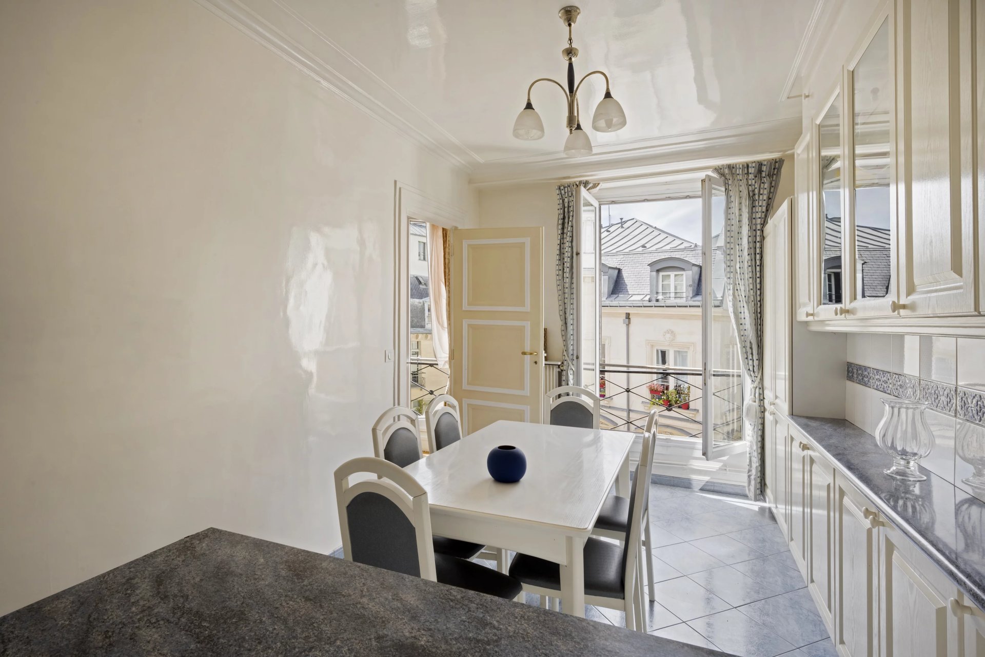 2 Bedroom Apartment/Flat's Image 3