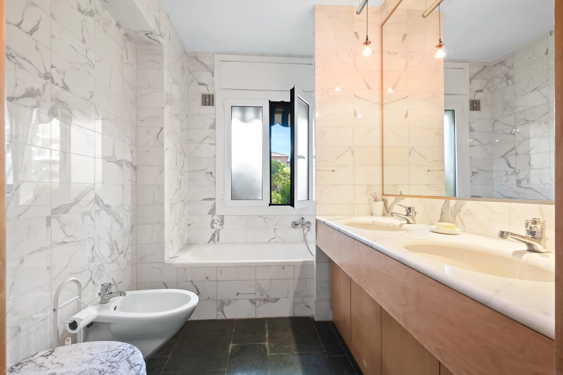 Великолепная 2 х комнатная квартира