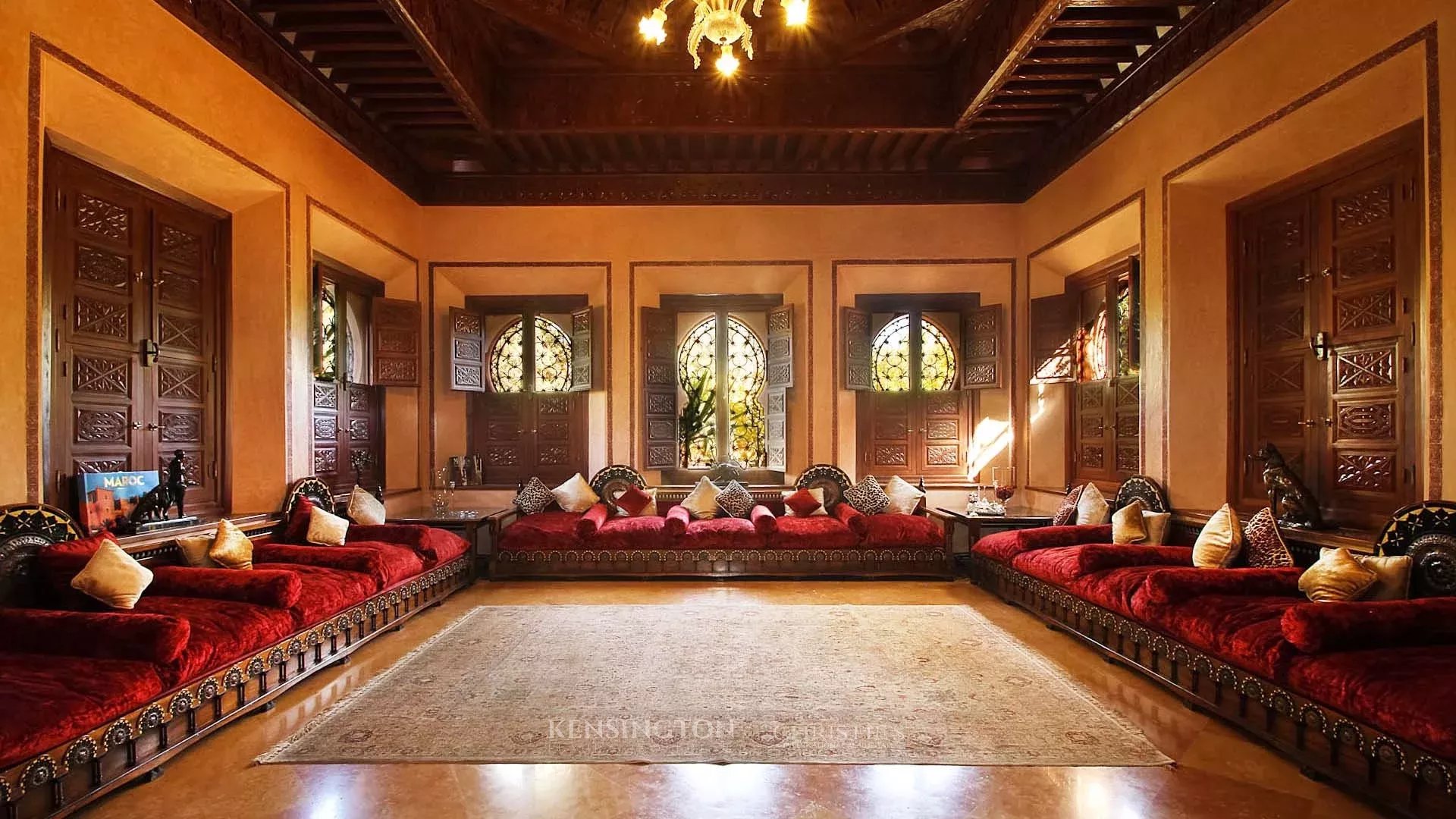 5 Bedroom Villa/Townhouse's Image 3