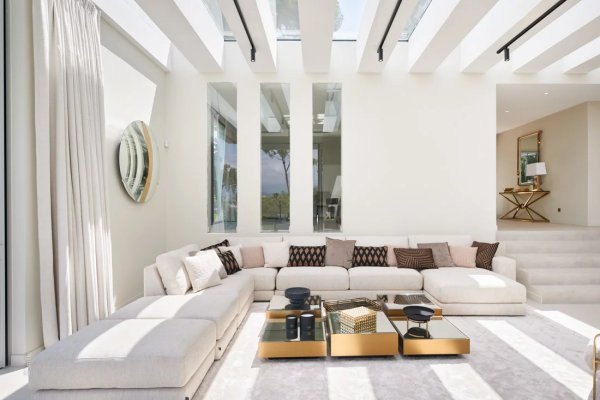 Modern Luxury Villa Antibes | Contemporary Family Estate with Sea View — photo 3