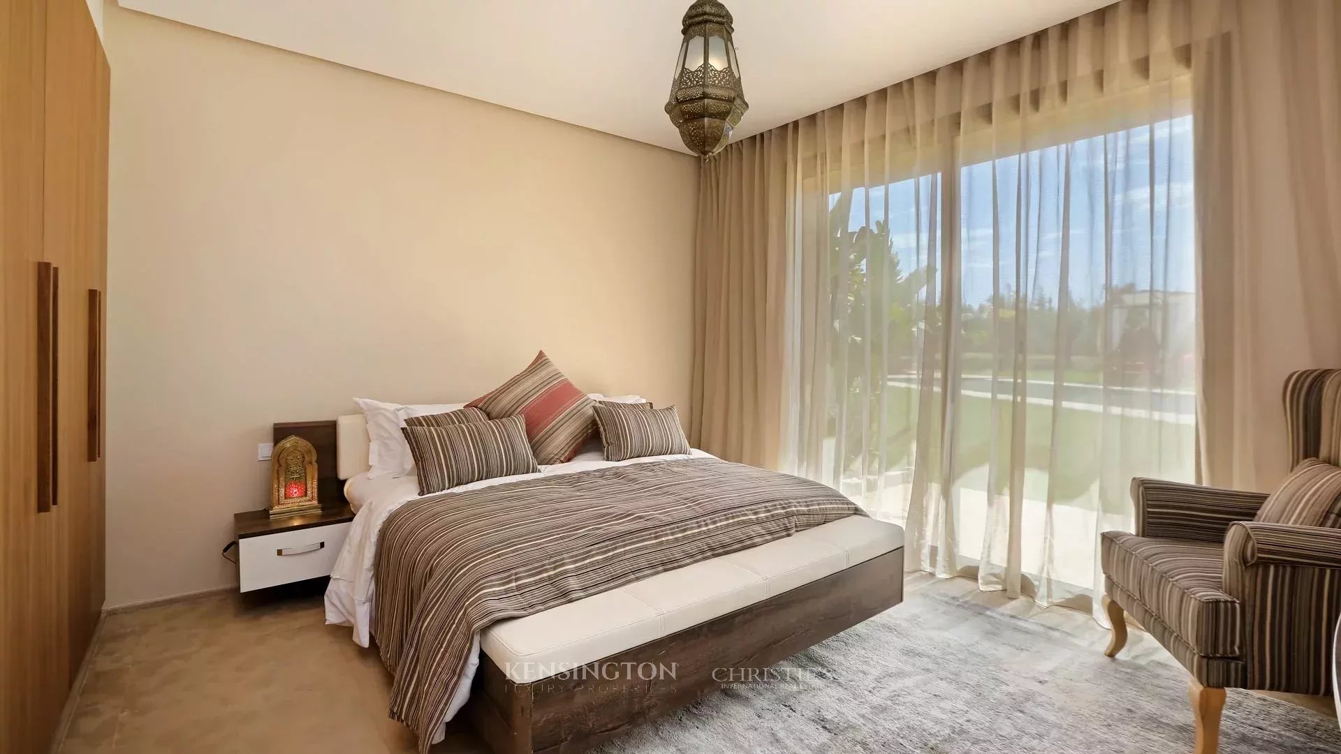 7 Bedroom Villa/Townhouse's Image 23