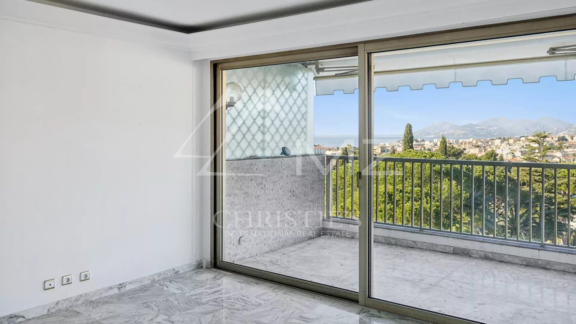 2 Bedroom Apartment/Flat's Image 7