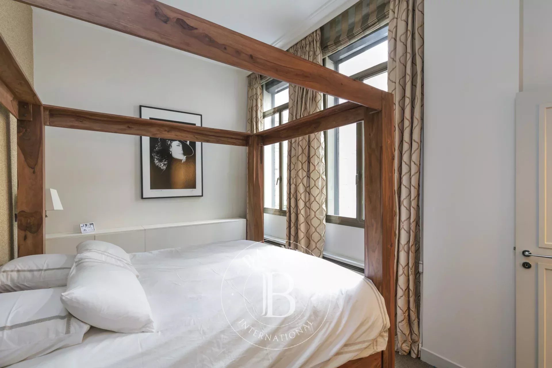 Daire Paris 8ème - picture 15