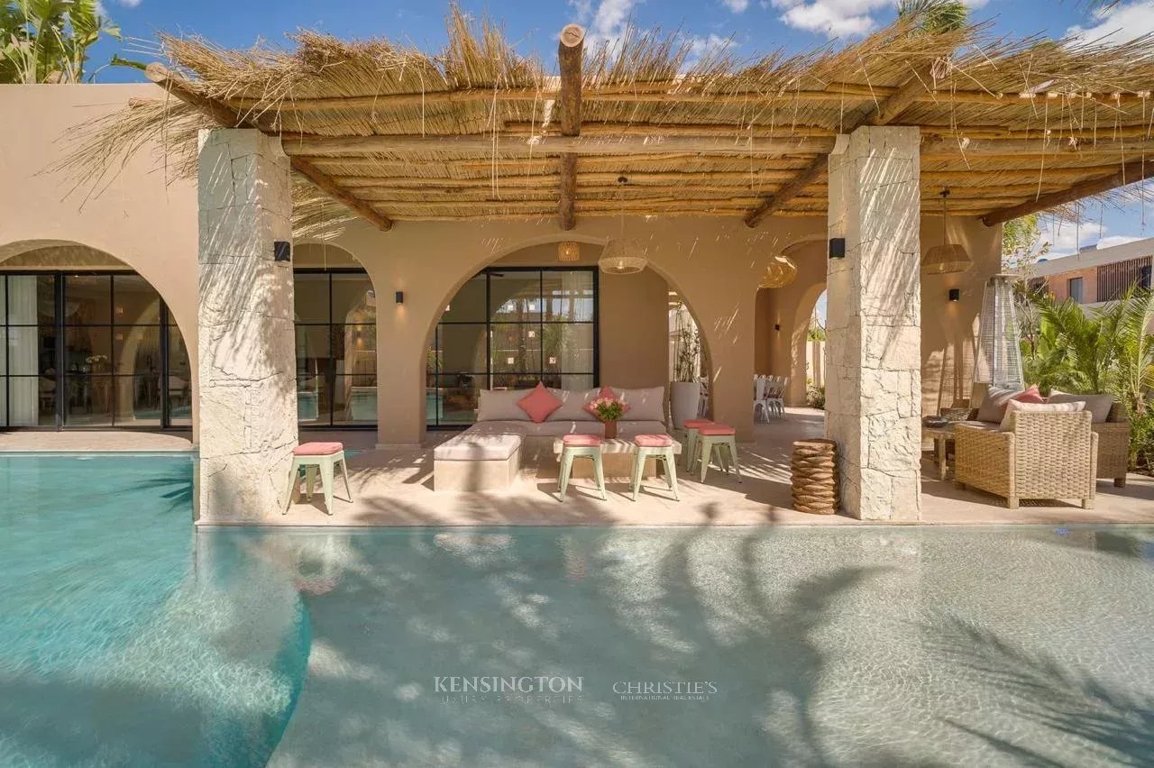 7 Bedroom Villa/Townhouse's Image 45