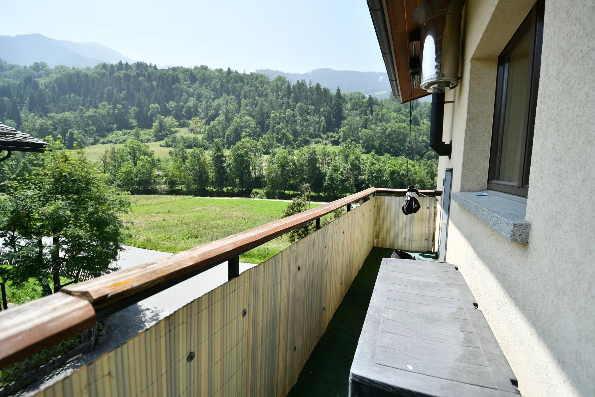 Propriété scindée en deux appartements