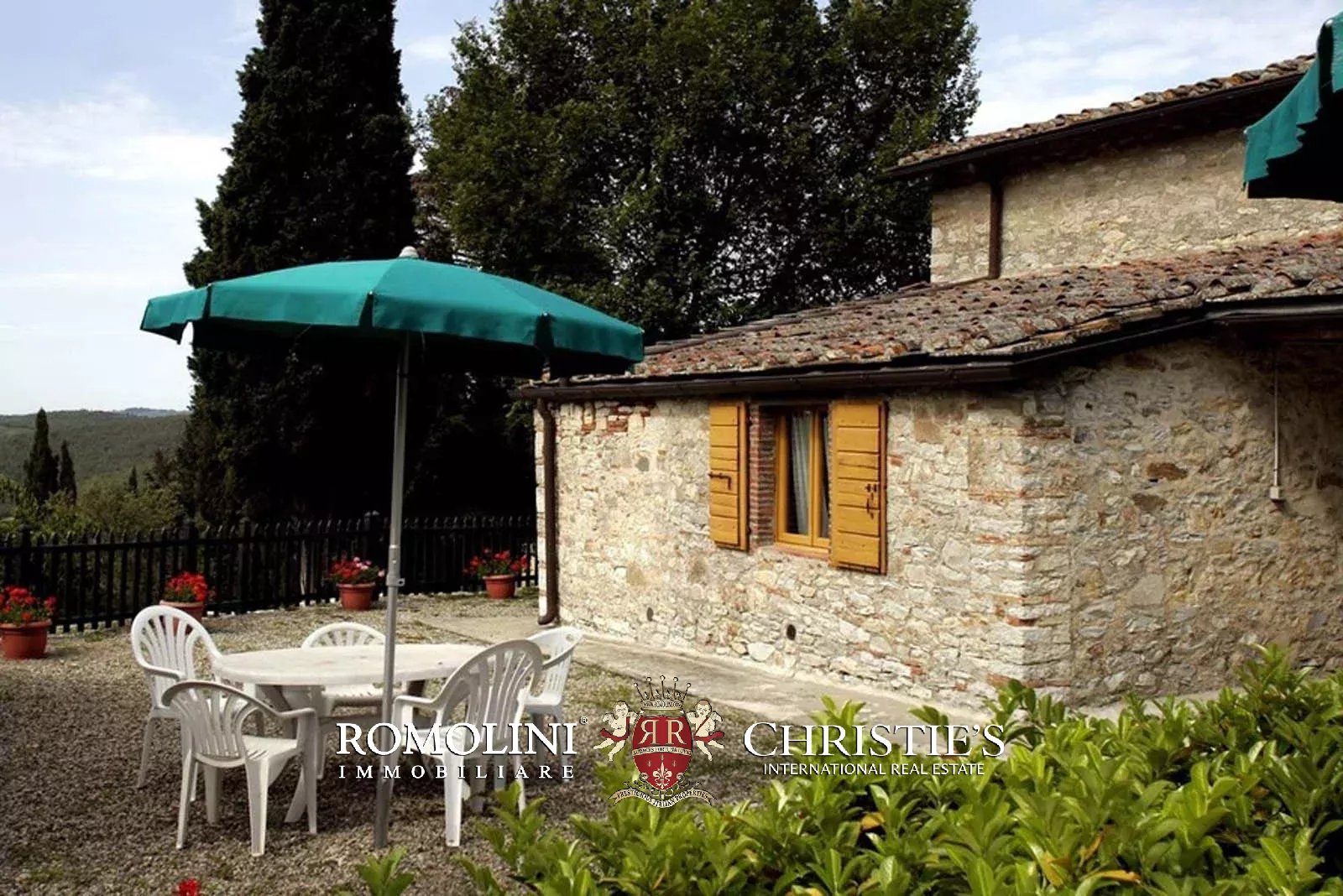 LUXURY HISTORICAL VILLA FOR SALE IN RADDA IN CHIANTI, TUSCANY