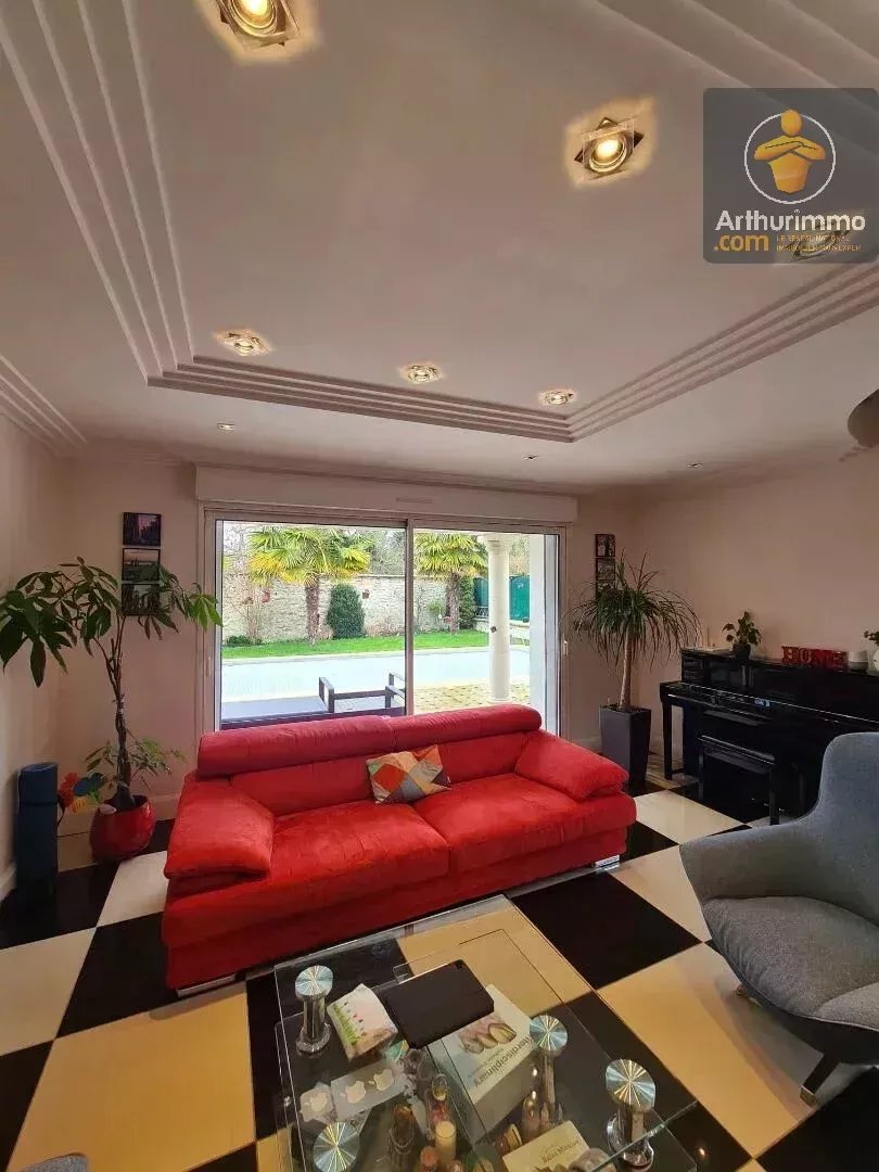 Maison de 230 m2 aux belles prestations,  proche Beaugency — photo 11