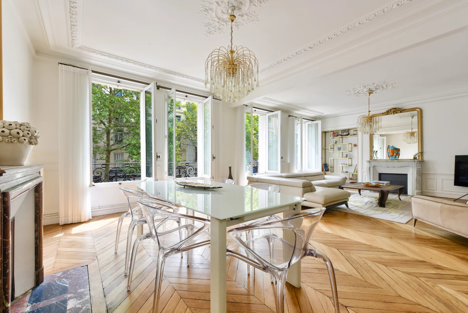 Sale Apartment Paris 16th
