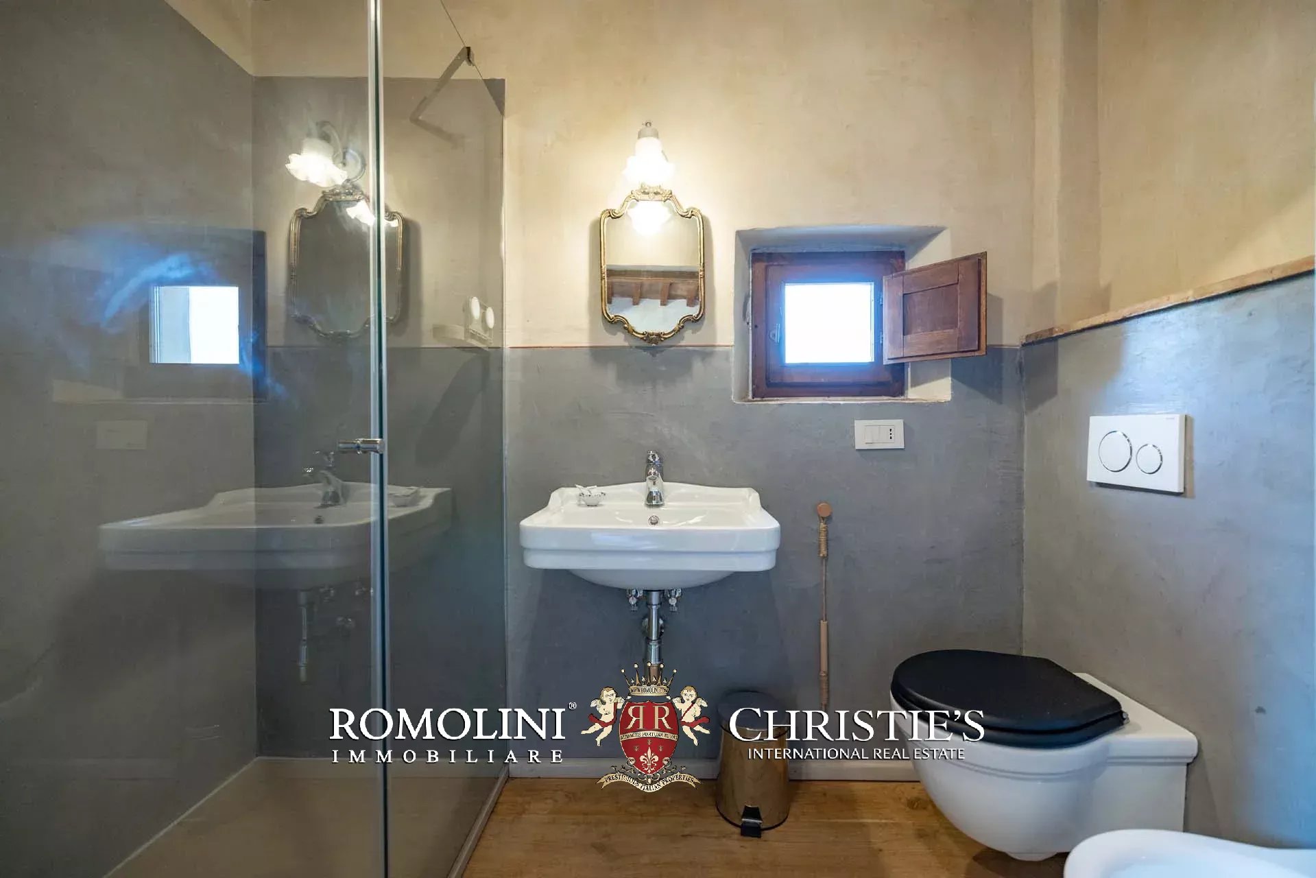 13 Bedroom Villa/Townhouse's Image 60