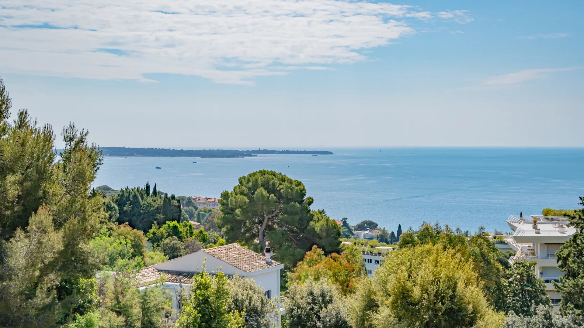 Sale Apartment Cannes Croix des Gardes