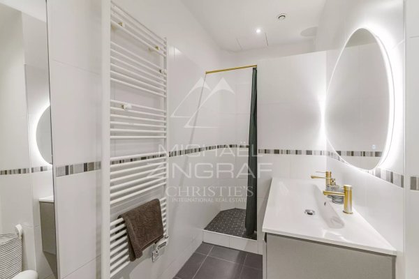 In the Heart of Old Nice - Stunning Three-Bedroom Apartment — photo 6