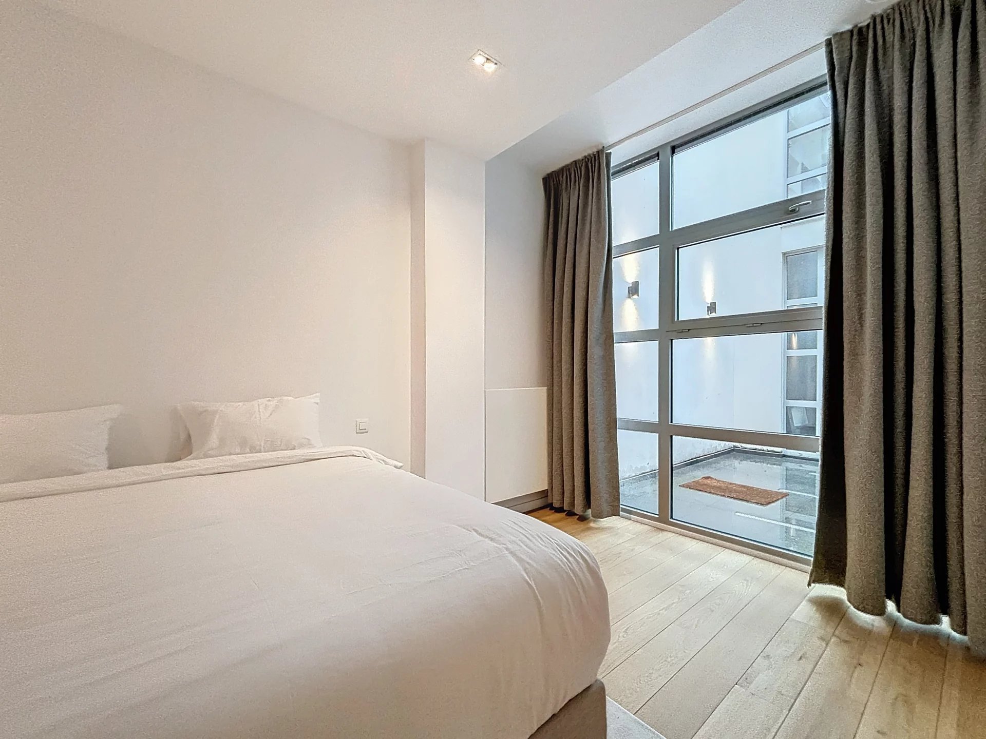 Place du Châtelain - Arrière maison avec jardin - 3 suites