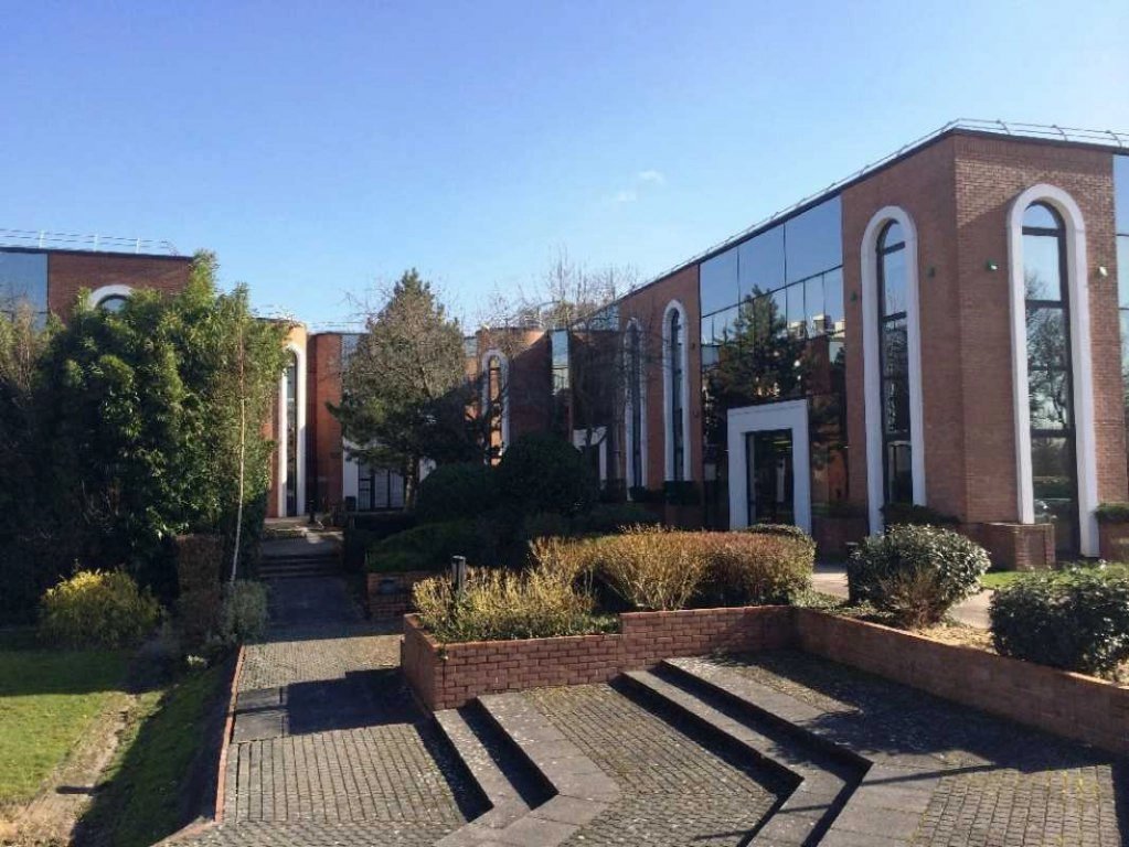 Location Local Jouy-en-Josas