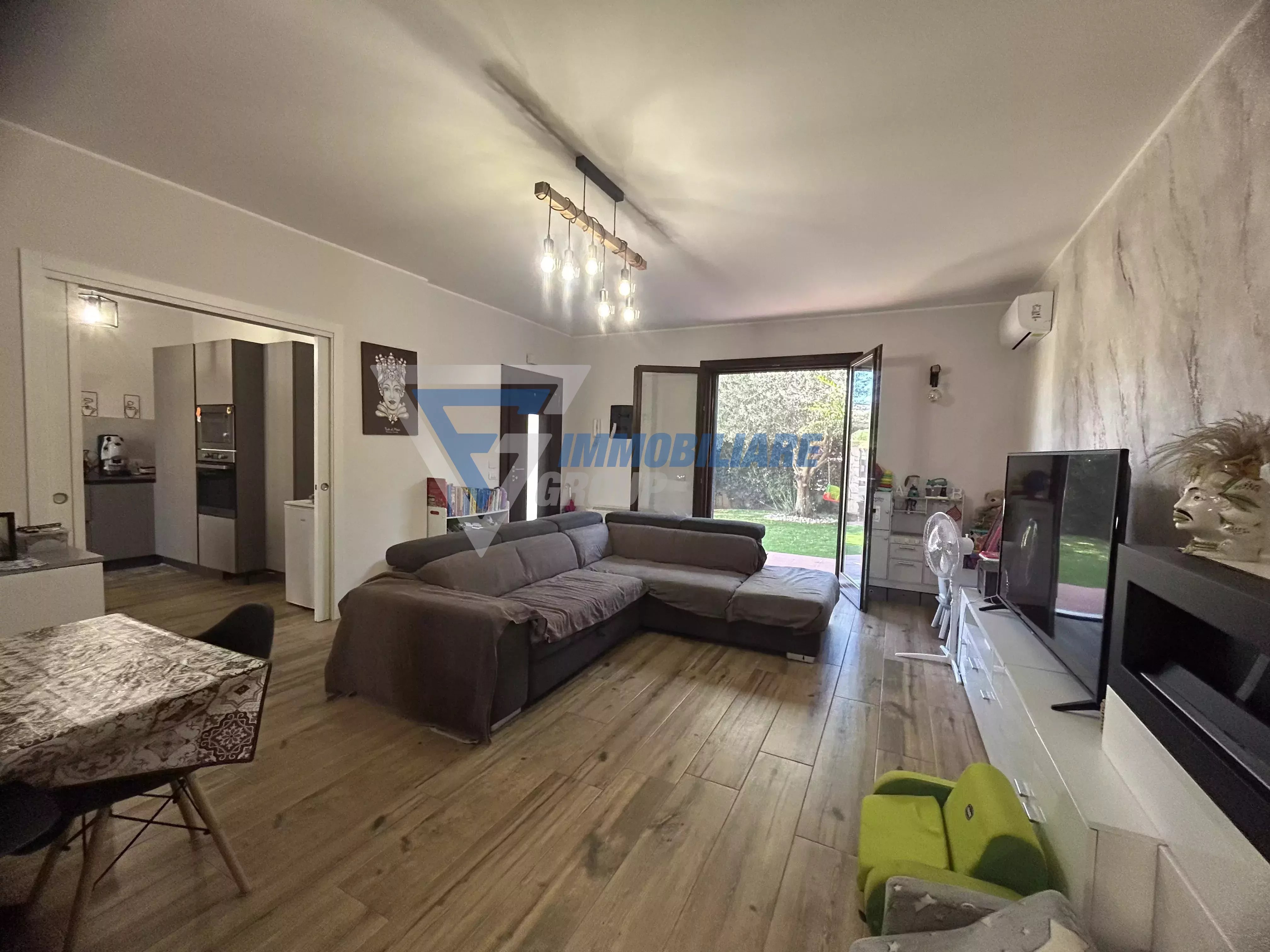 Splendida Villa Bifamiliare in Zona Pizzuta