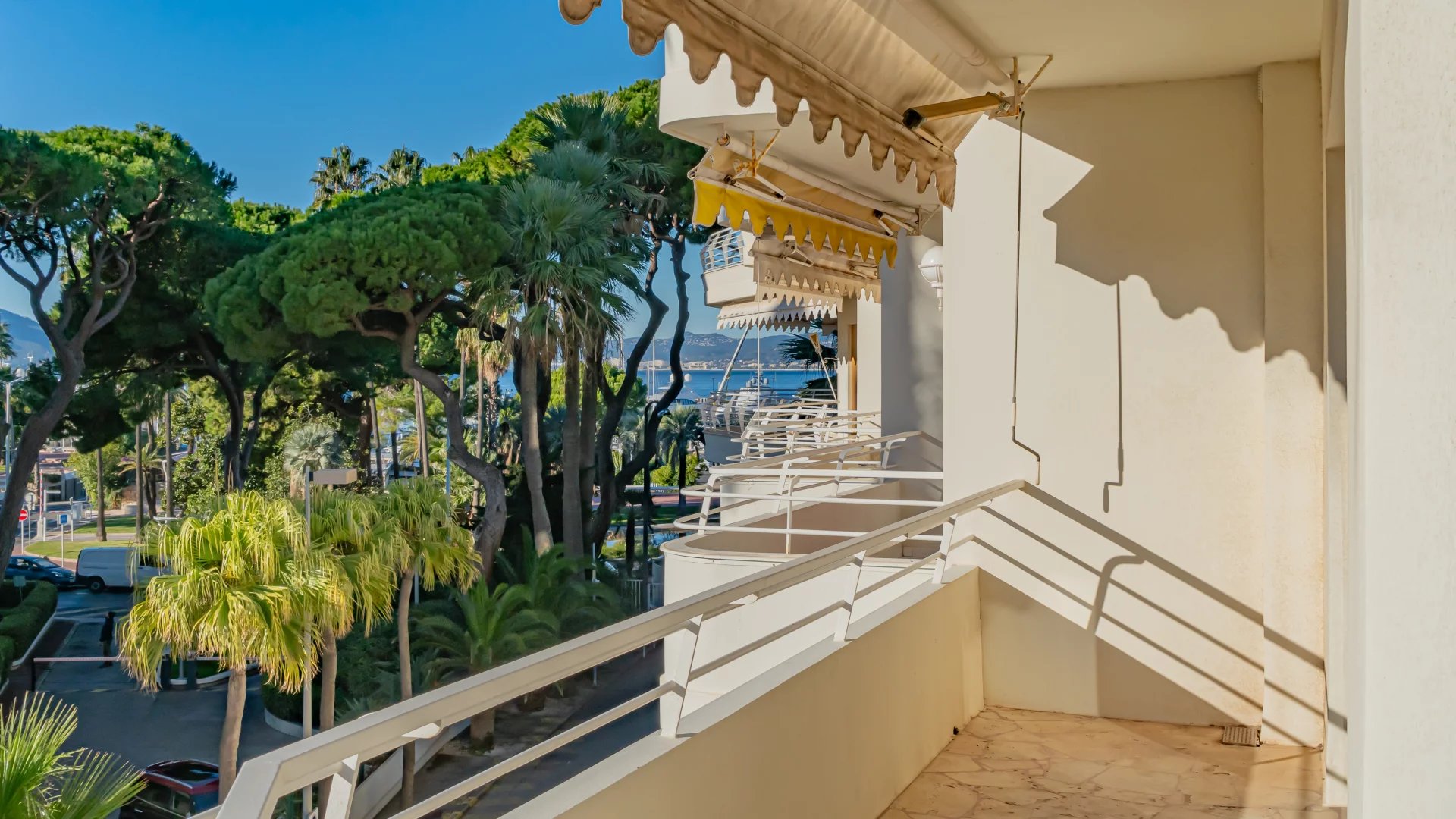 Sale Apartment Cannes Pointe Croisette