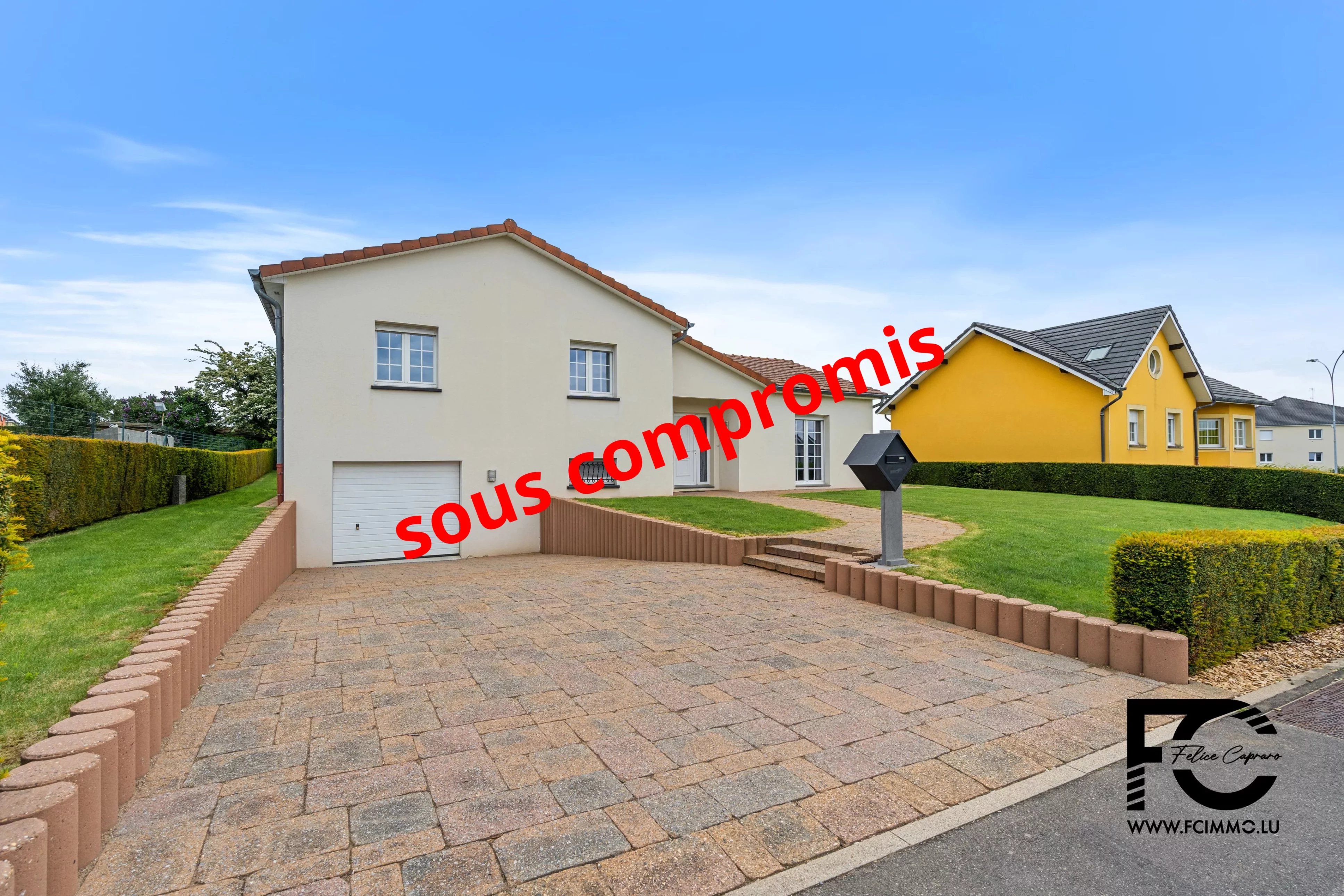 Sale House Lexy