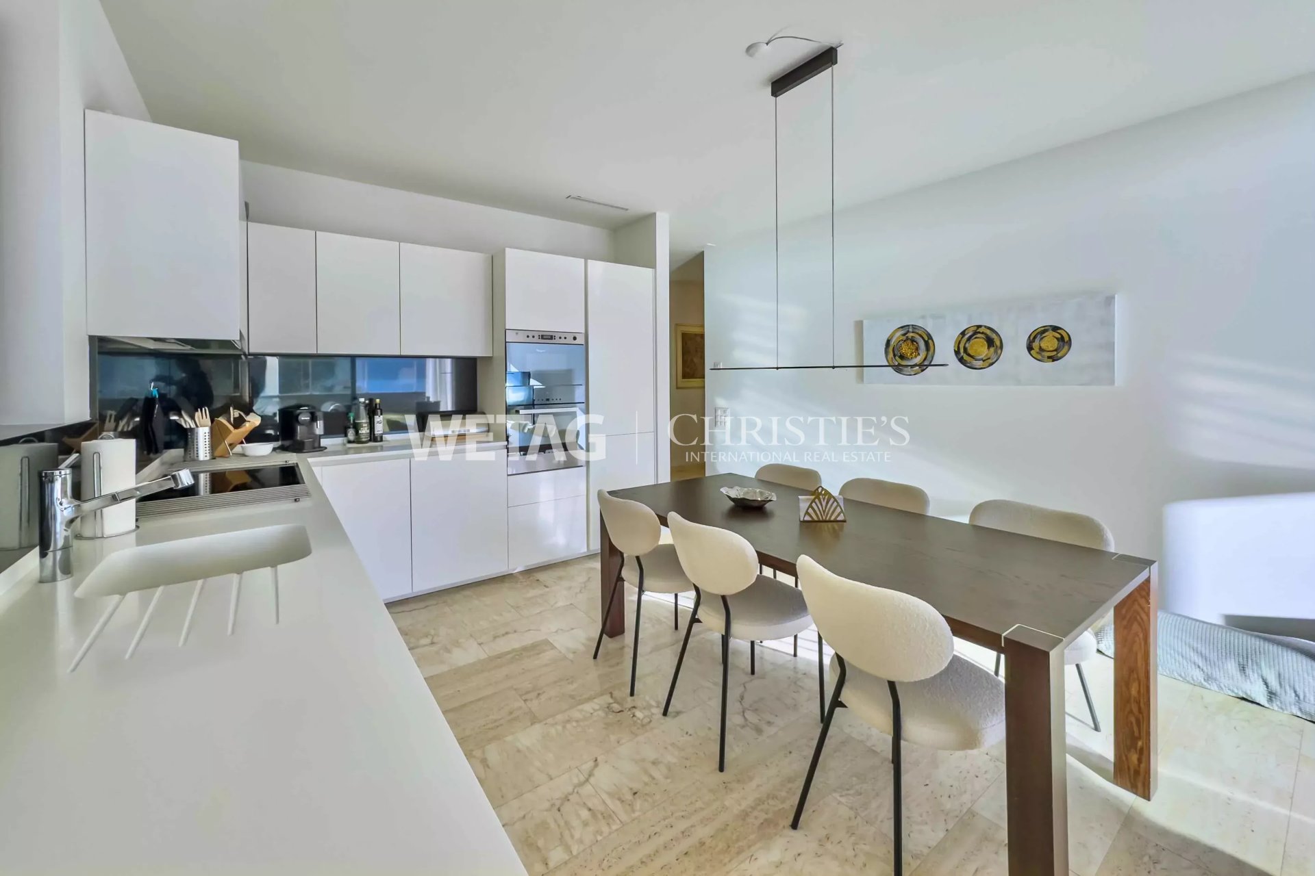 3 Bedroom Apartment/Flat's Image 4