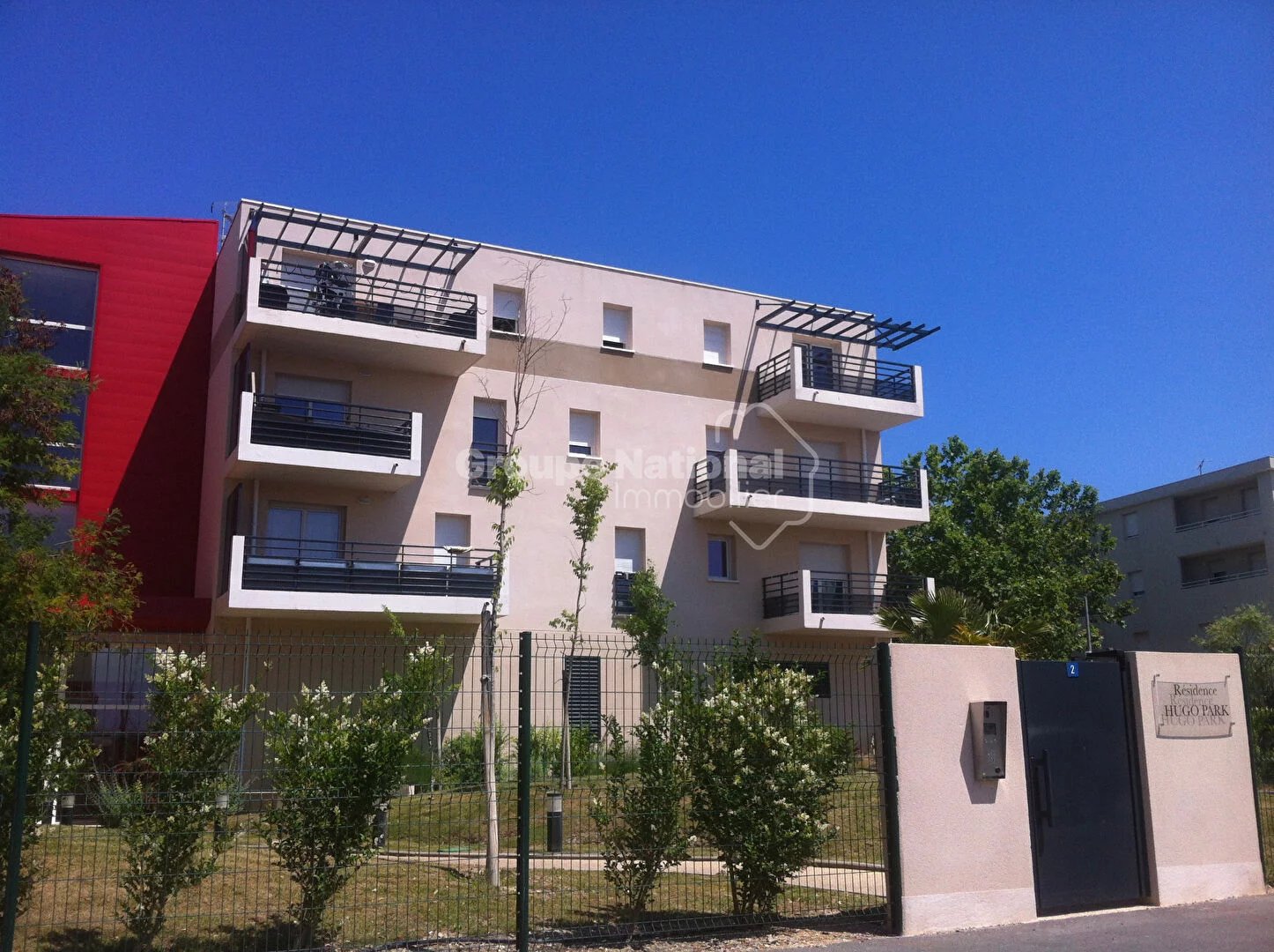 T2 - HUGO PARK