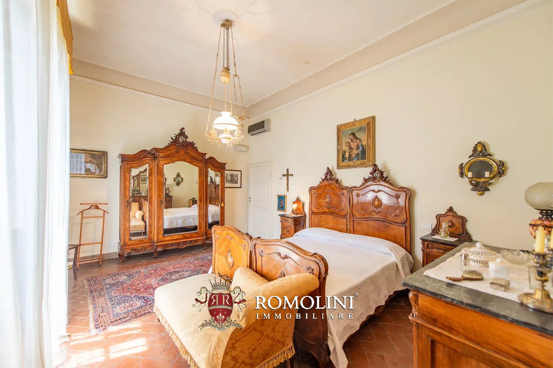 16 Bedroom Vineyard's Image 62