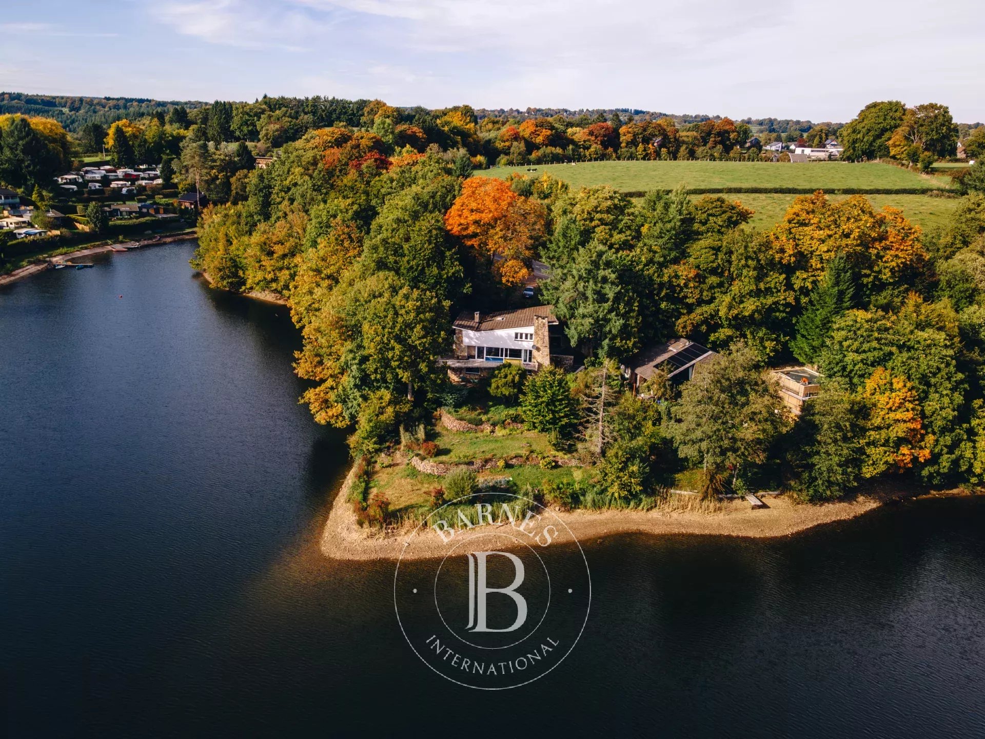 Jolie maison de caractère avec vue unique sur le lac de Robertville