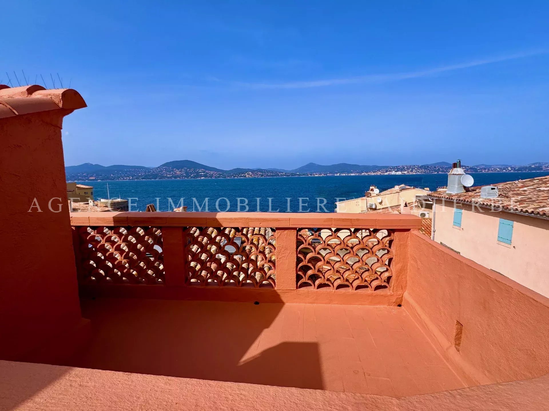 Appartement vue mer avec terrasse