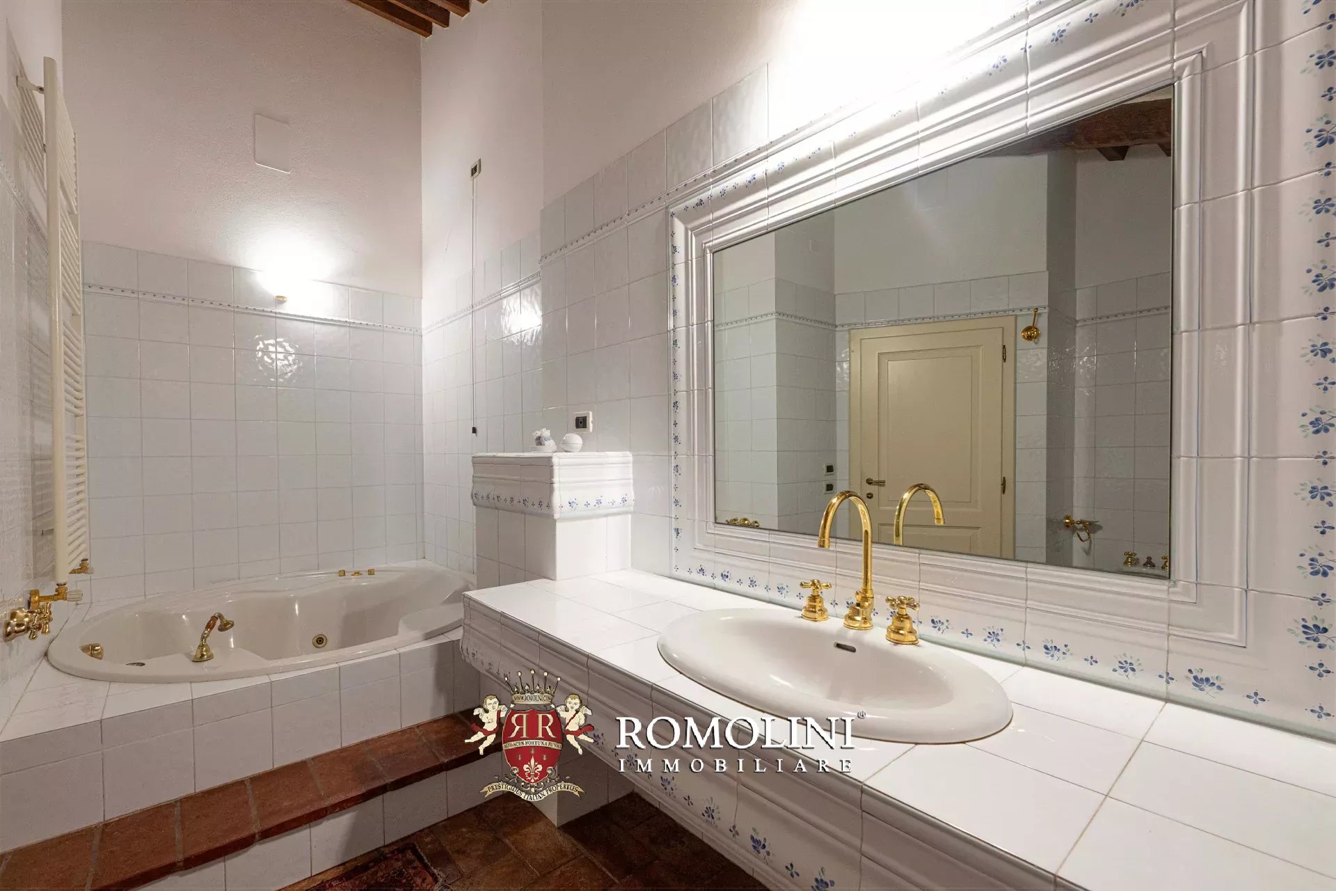 5 Bedroom Villa/Townhouse's Image 30