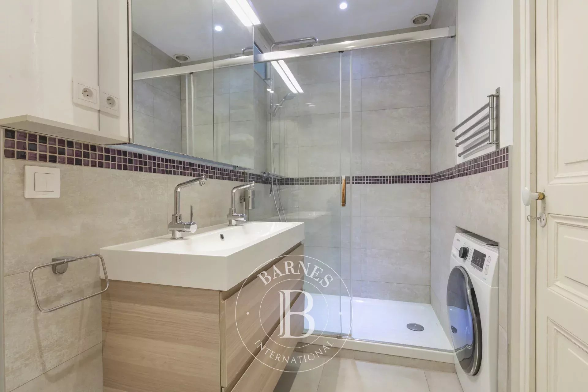 Daire Paris 8ème - picture 12