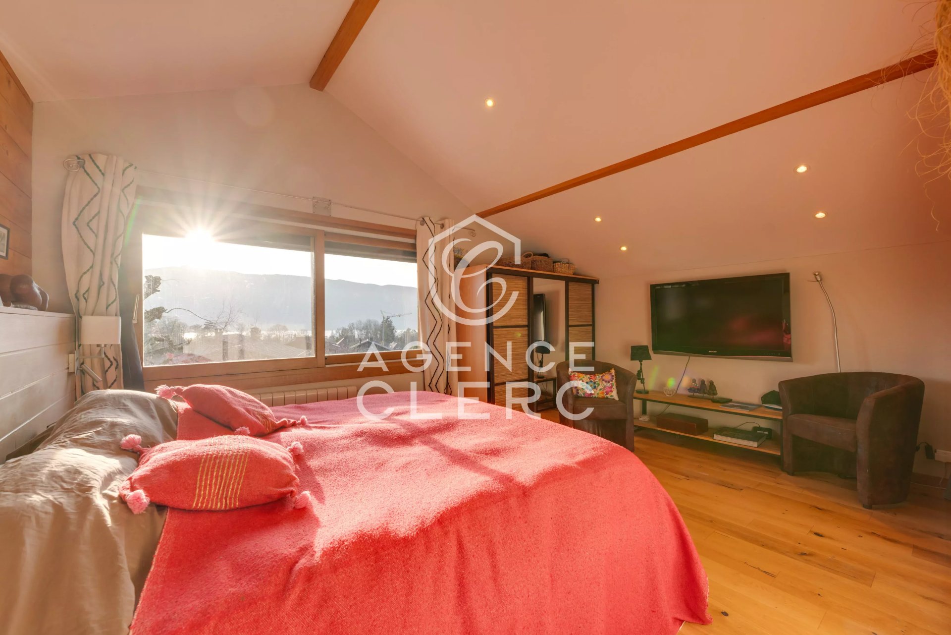 4 Bedroom Villa/Townhouse's Image 19