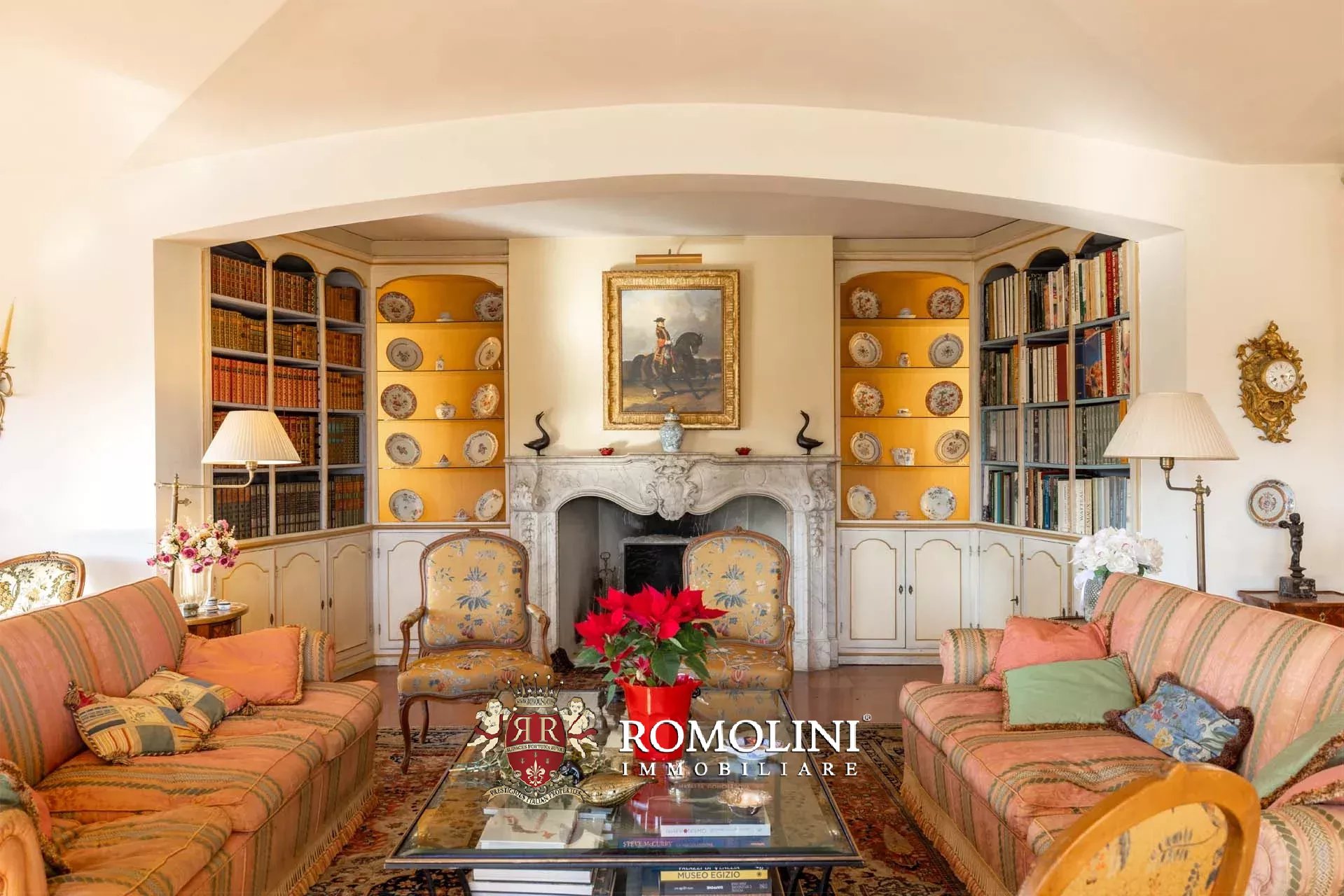 8 Bedroom Villa/Townhouse's Image 24