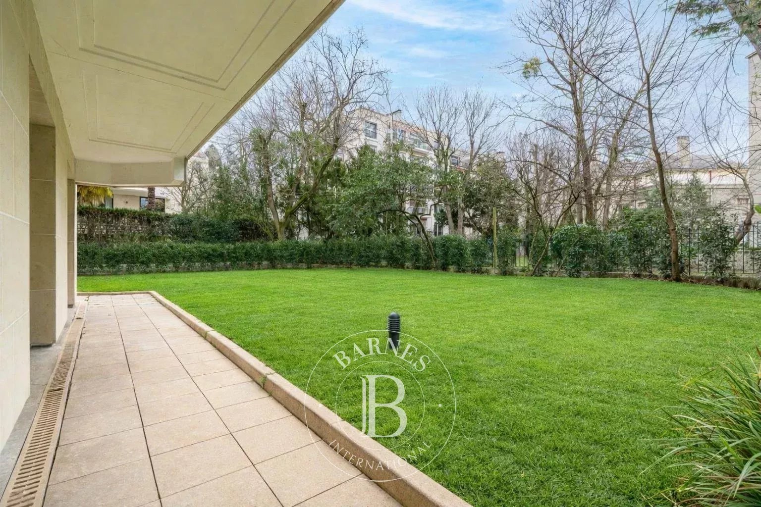 Neuilly-sur-Seine  - Apartment 4 Bedrooms - picture 5