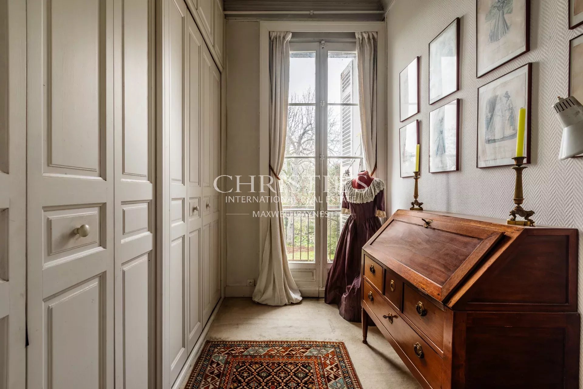 5 Bedroom Villa/Townhouse's Image 6