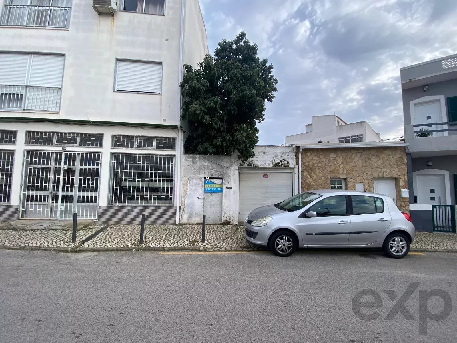 Urban Land with Ruin for Rehabilitation – High Potential – Historic Center of Quarteira 86657580 image 2