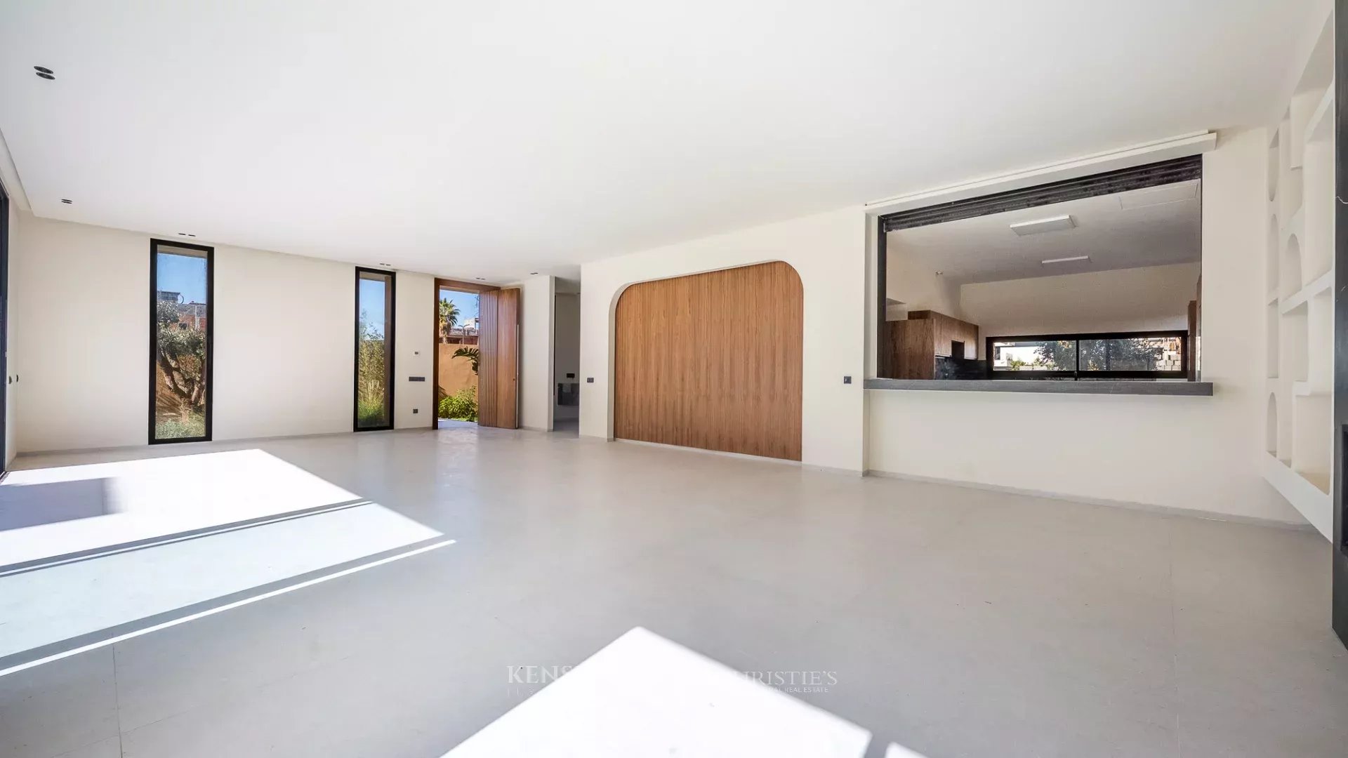 5 Bedroom Villa/Townhouse's Image 4