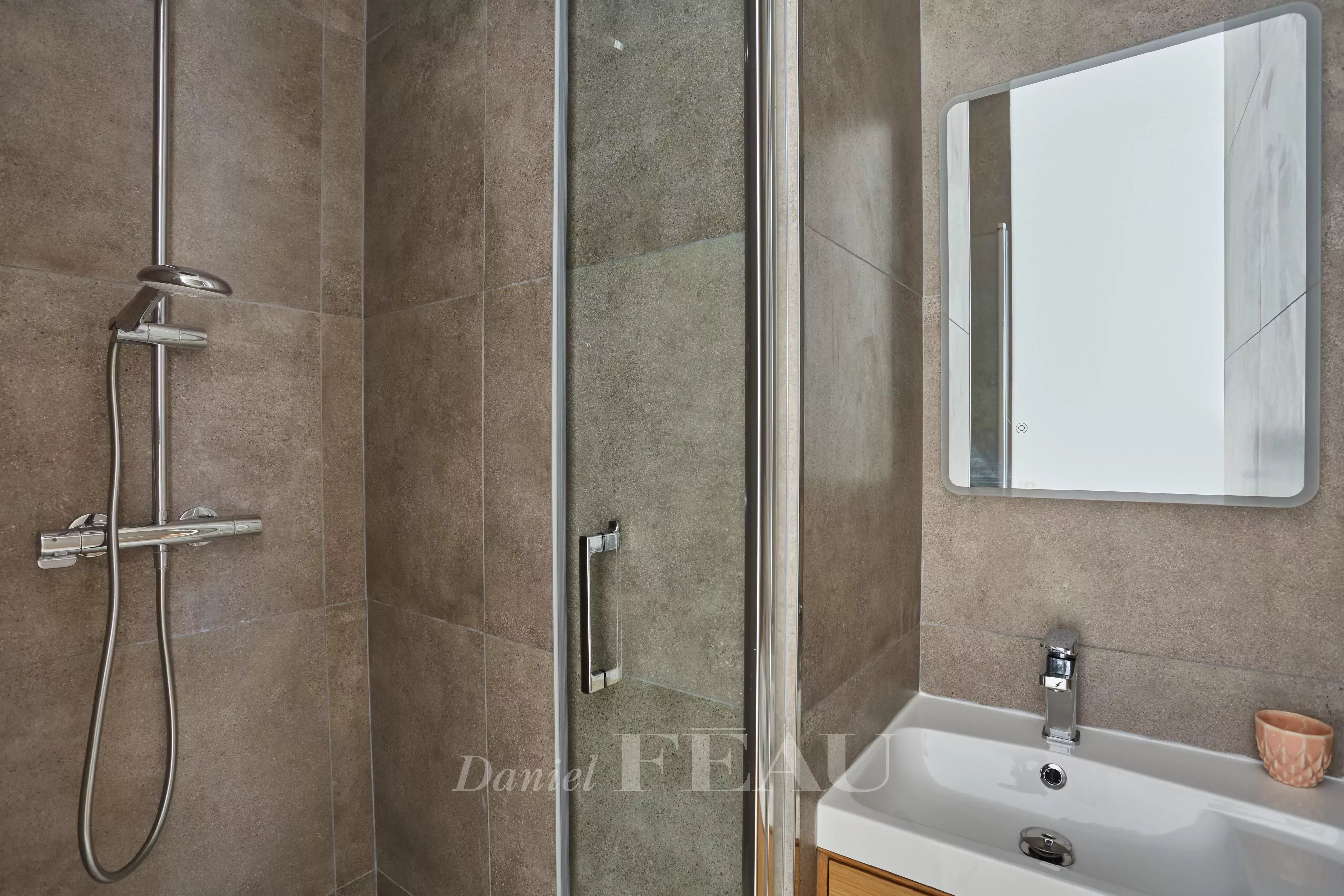 Location Appartement Paris 16ème