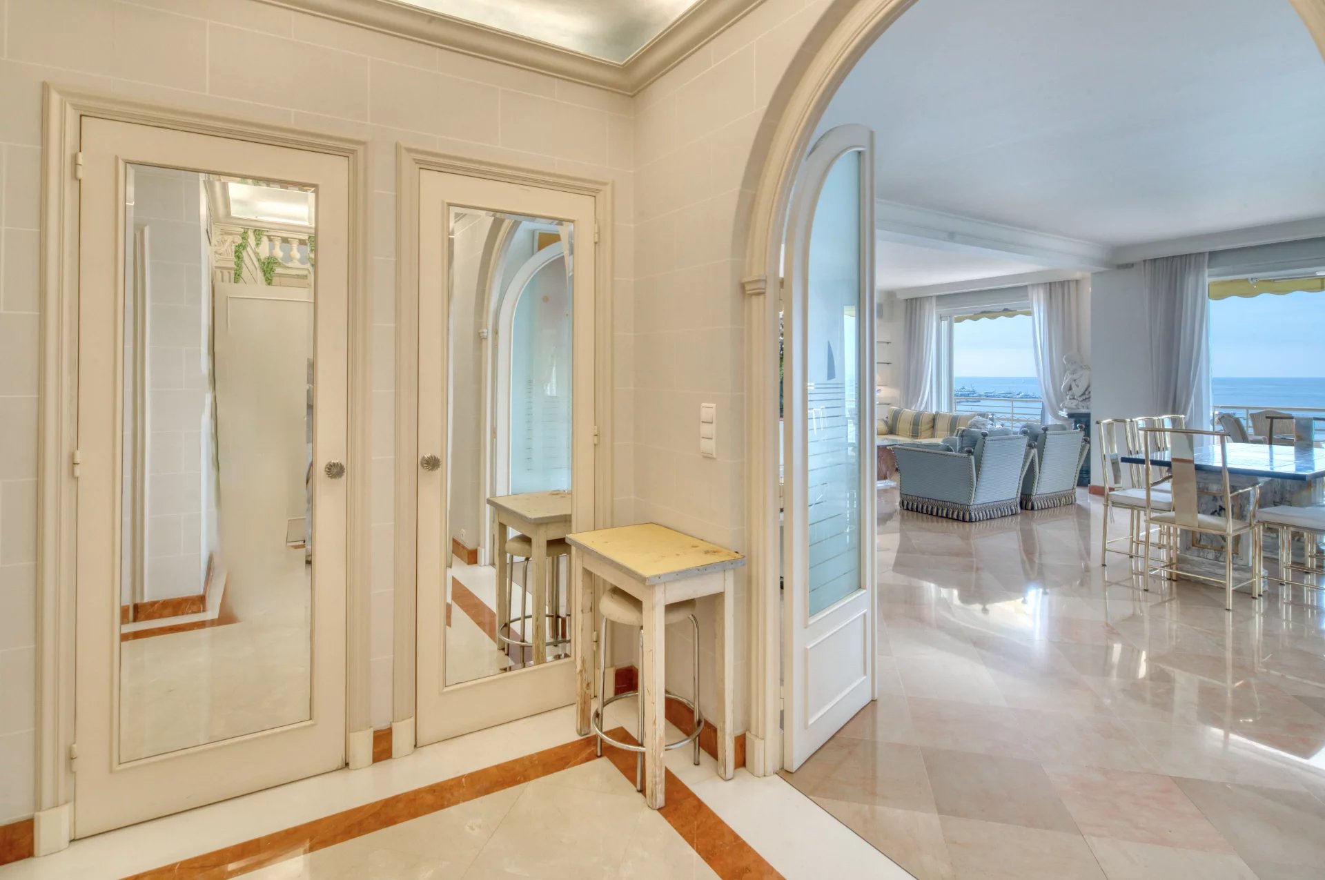 CANNES CROISETTE – APPARTEMENT DE PRESTIGE 270 M² AVEC TERRASSE ET VUE MER PANORAMIQUE