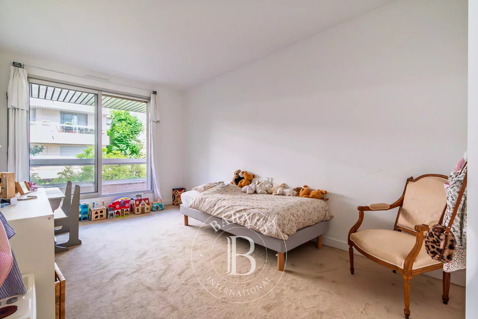 Neuilly-sur-Seine  - Apartment 3 Bedrooms - picture 12