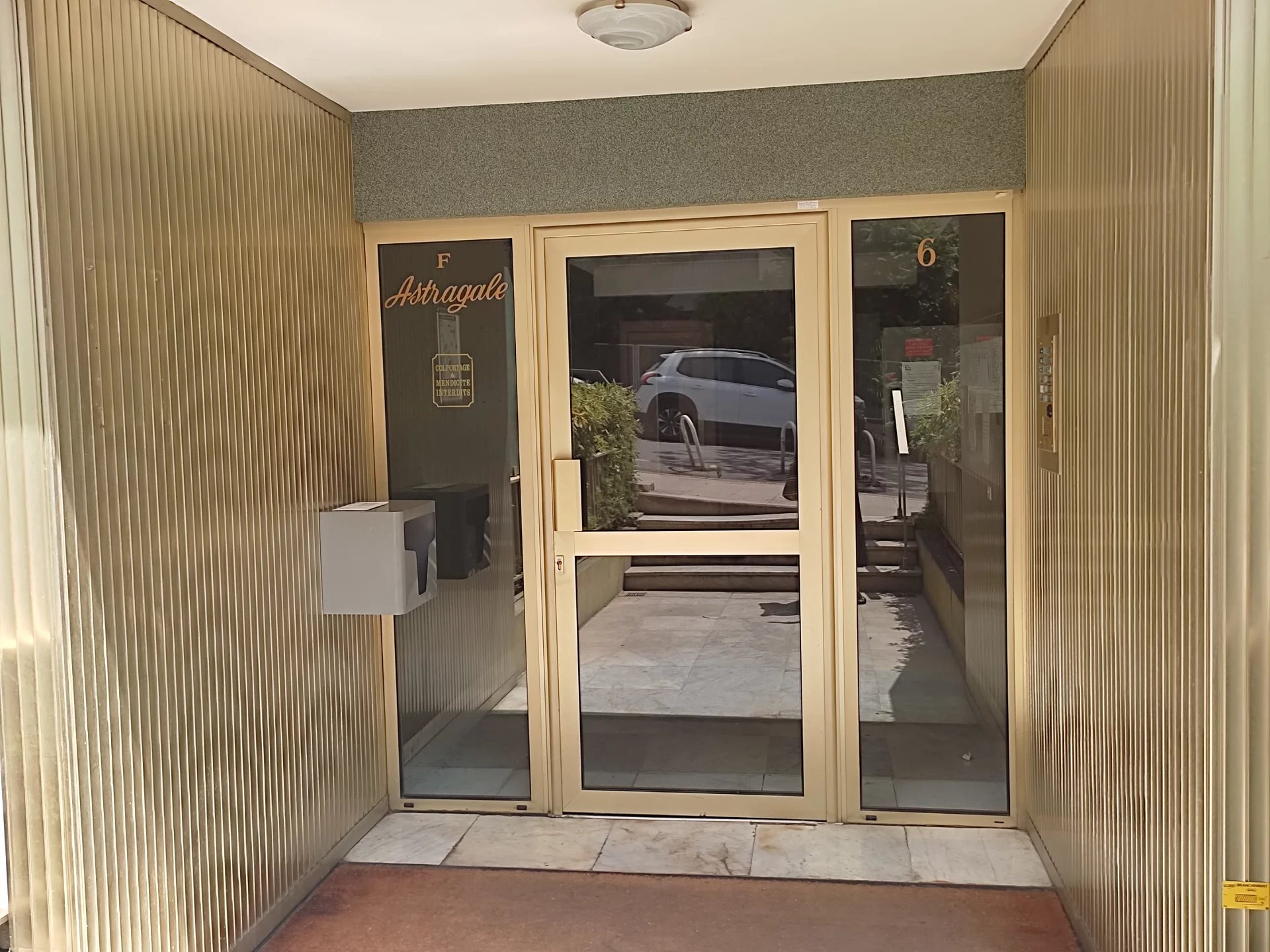 Agence immobilière de 