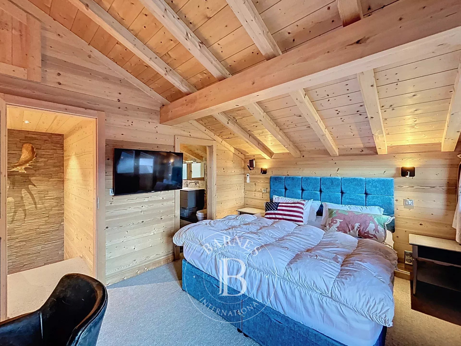 Photo of Châtel – 4-bedroom chalet with terrace and hot tub