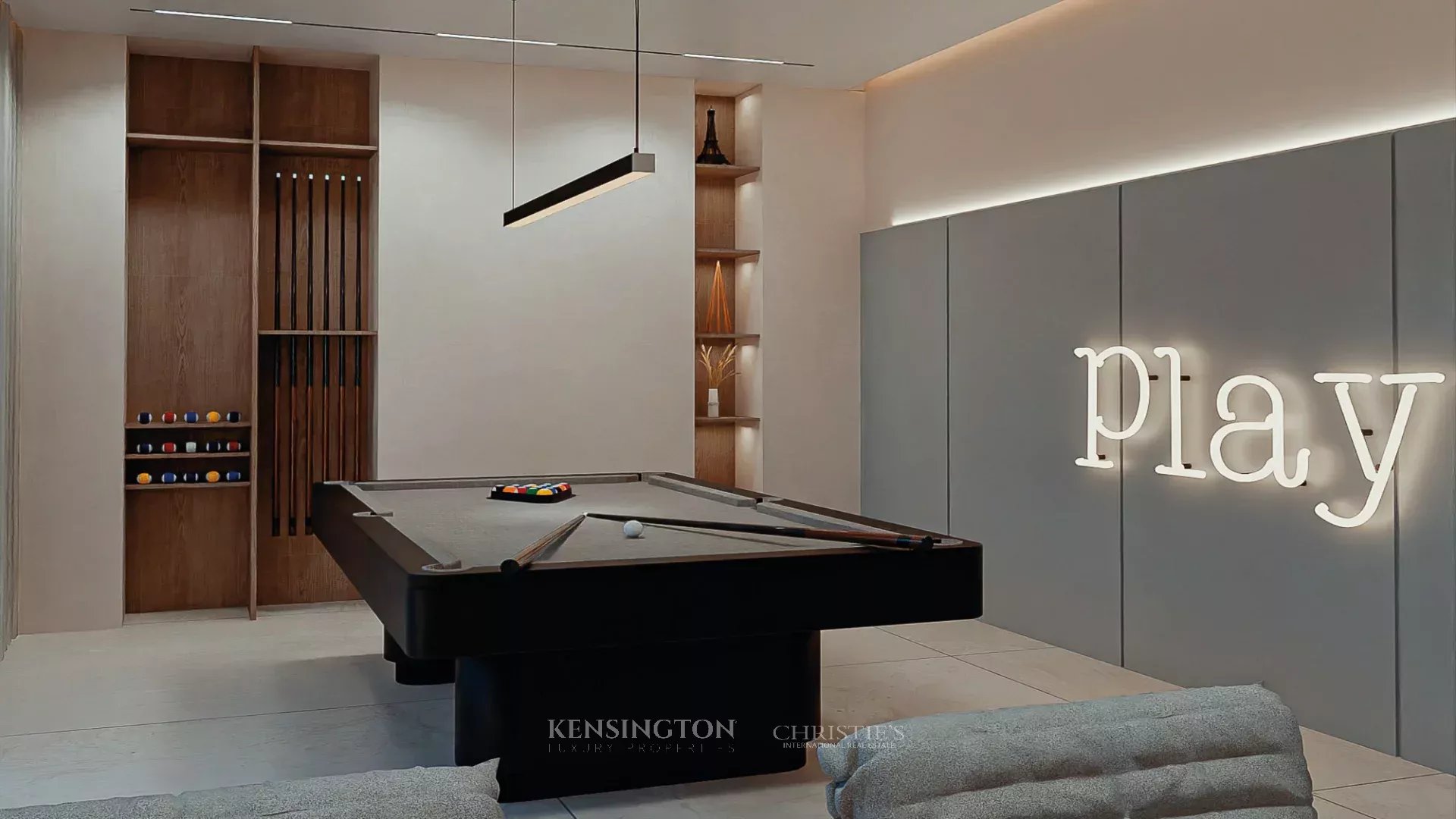 5 Bedroom Villa/Townhouse's Image 20