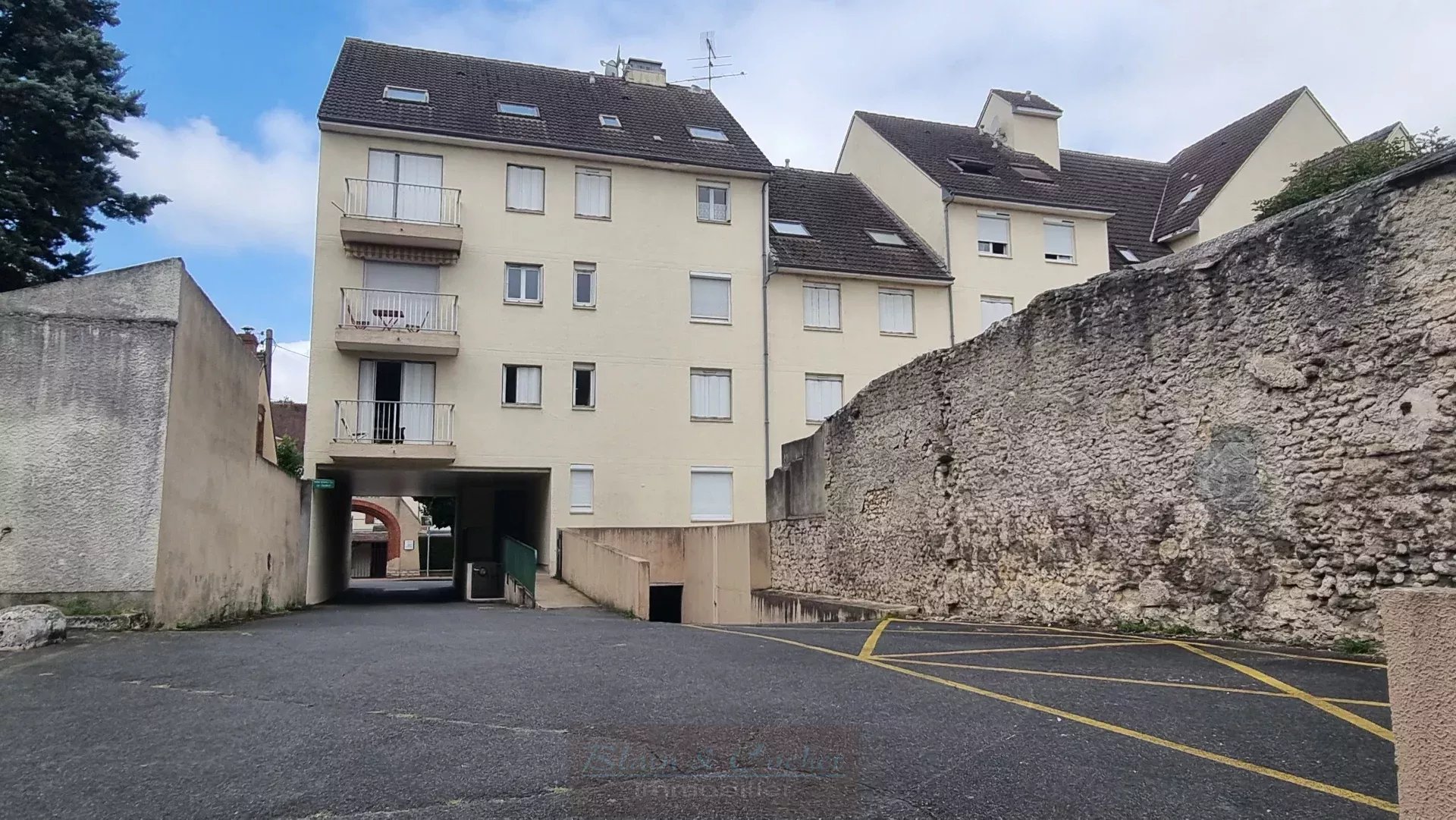 Agence immobilière de 