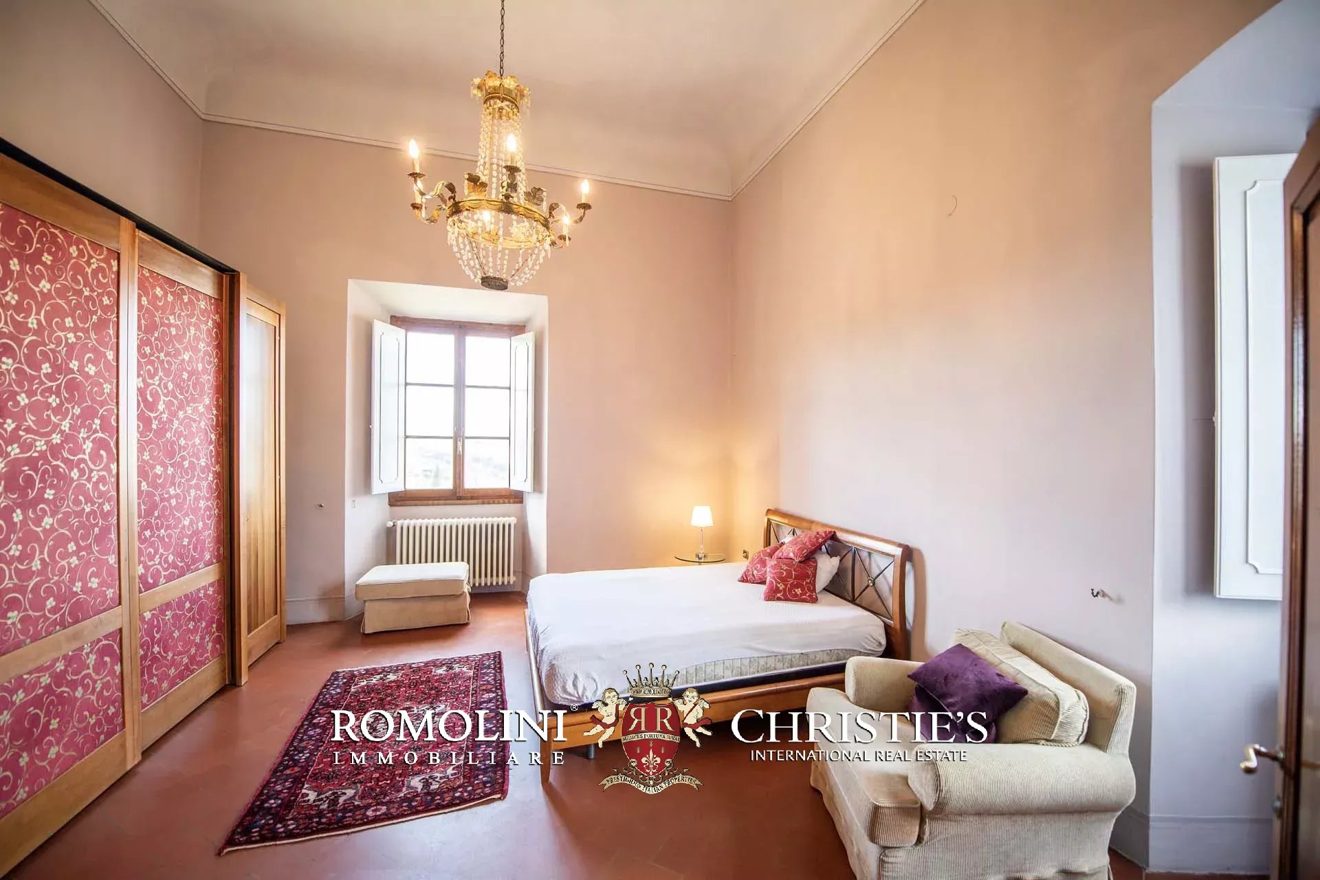 6 Bedroom Apartment/Flat's Image 12