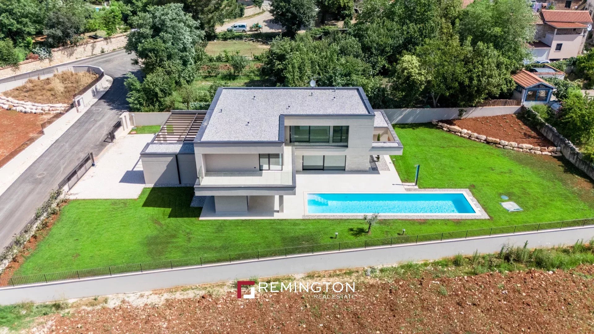 4 Bedroom Villa/Townhouse's Image 32